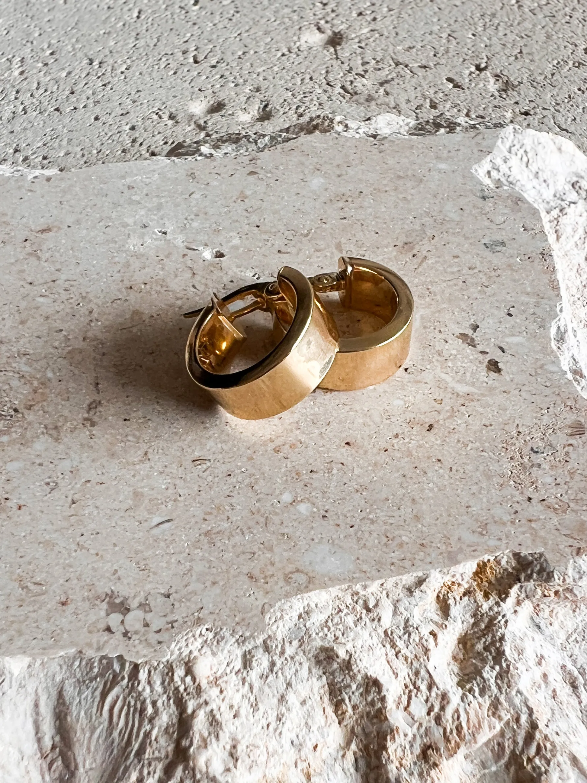 14k Fine Noa Hoops
