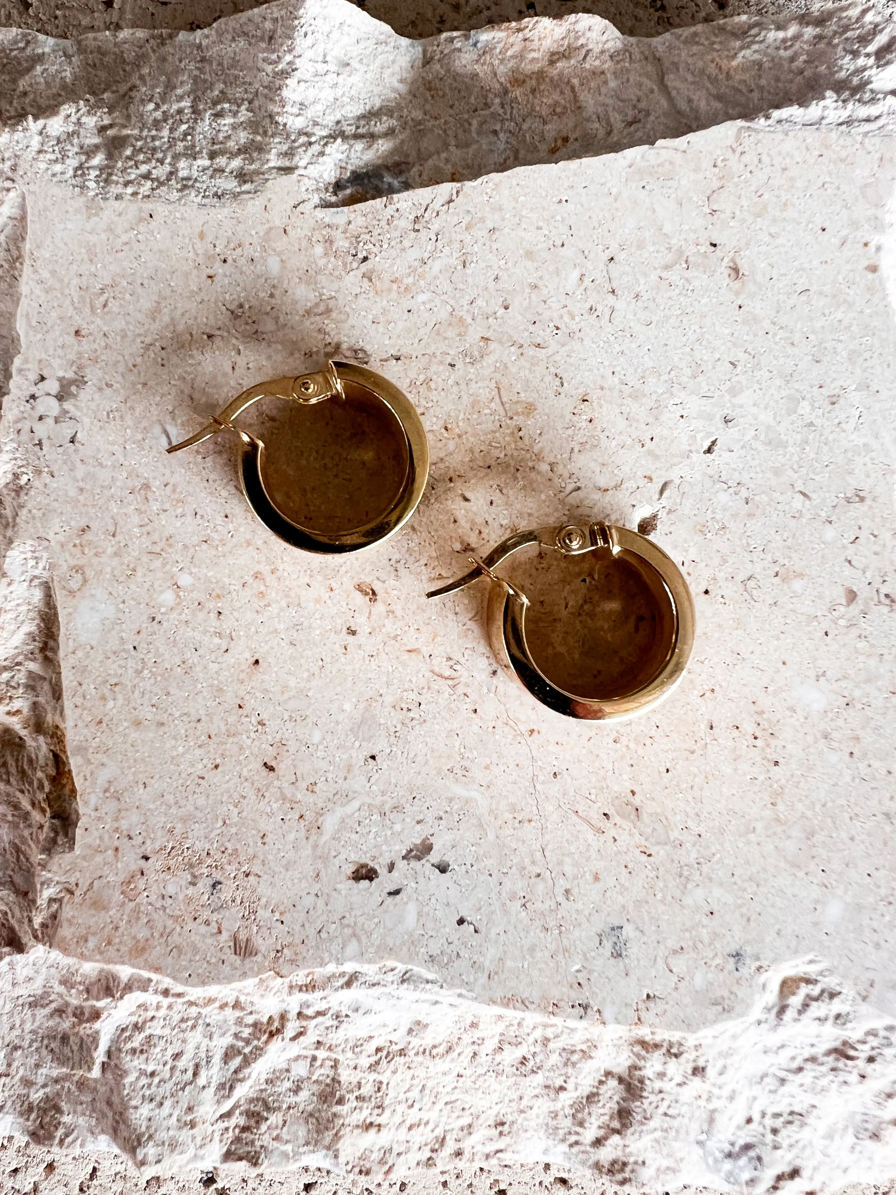 14k Fine Noa Hoops
