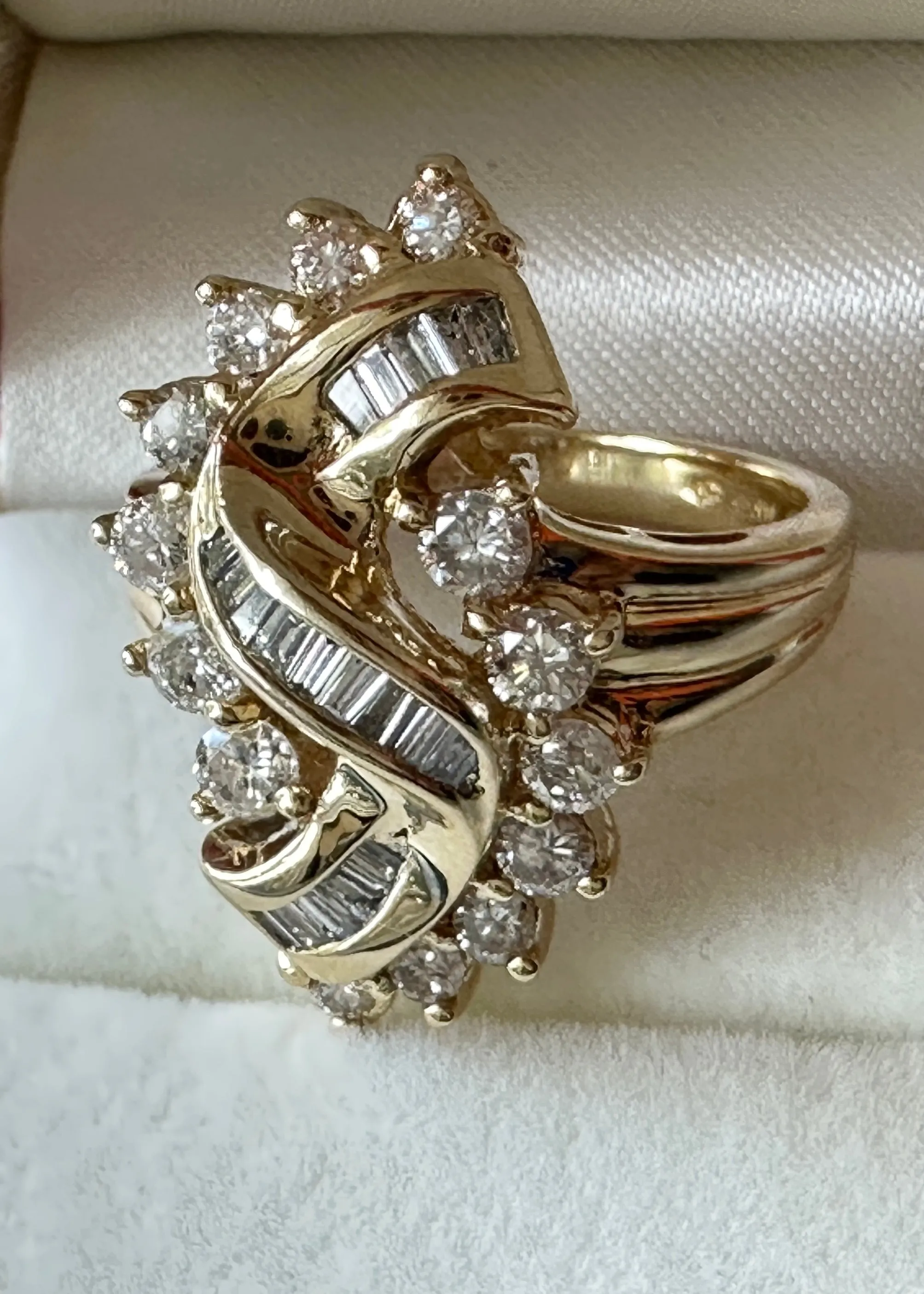 14k Gold and Diamond Cluster Ring with Baguettes