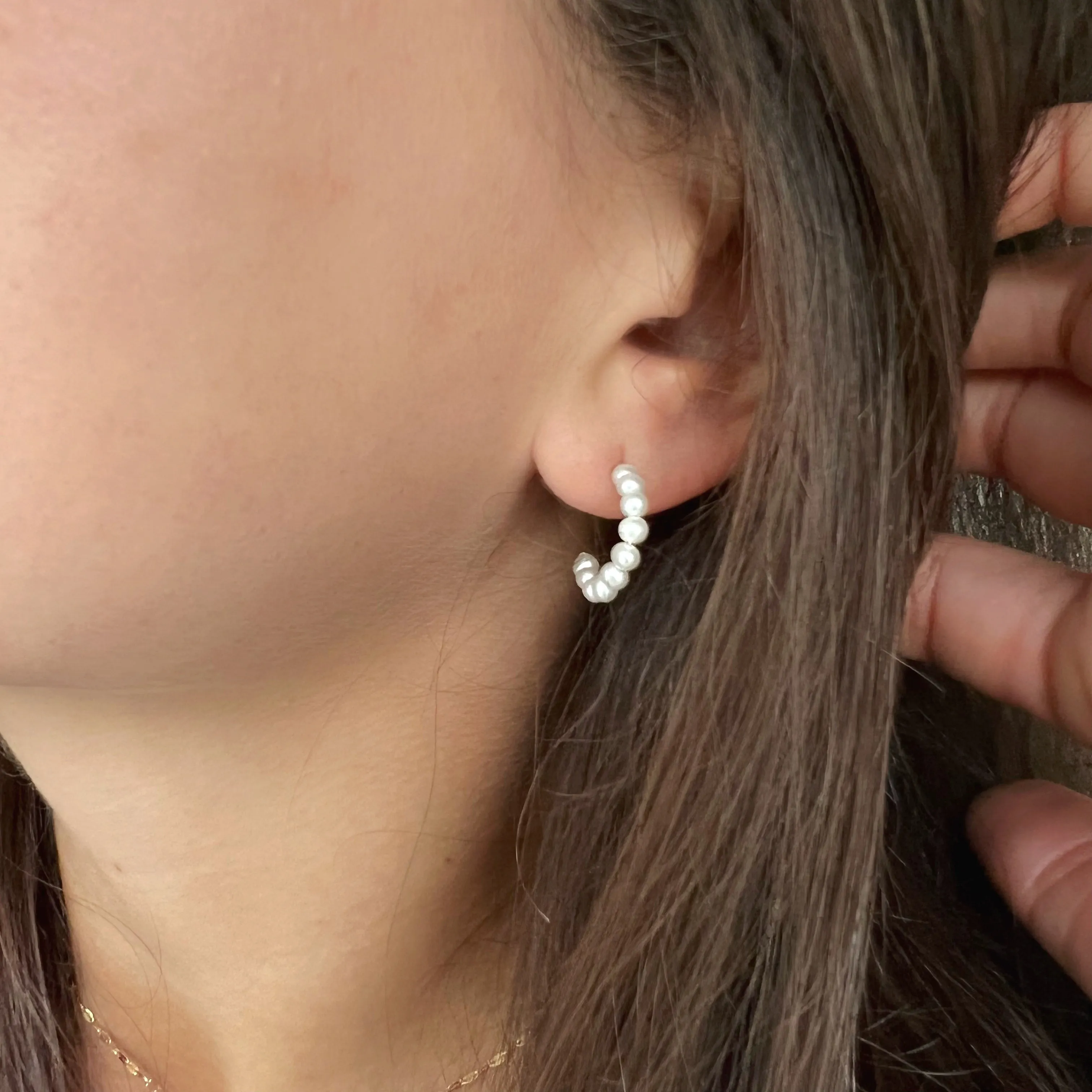 14K Gold Freshwater Pearl Hoop Earrings