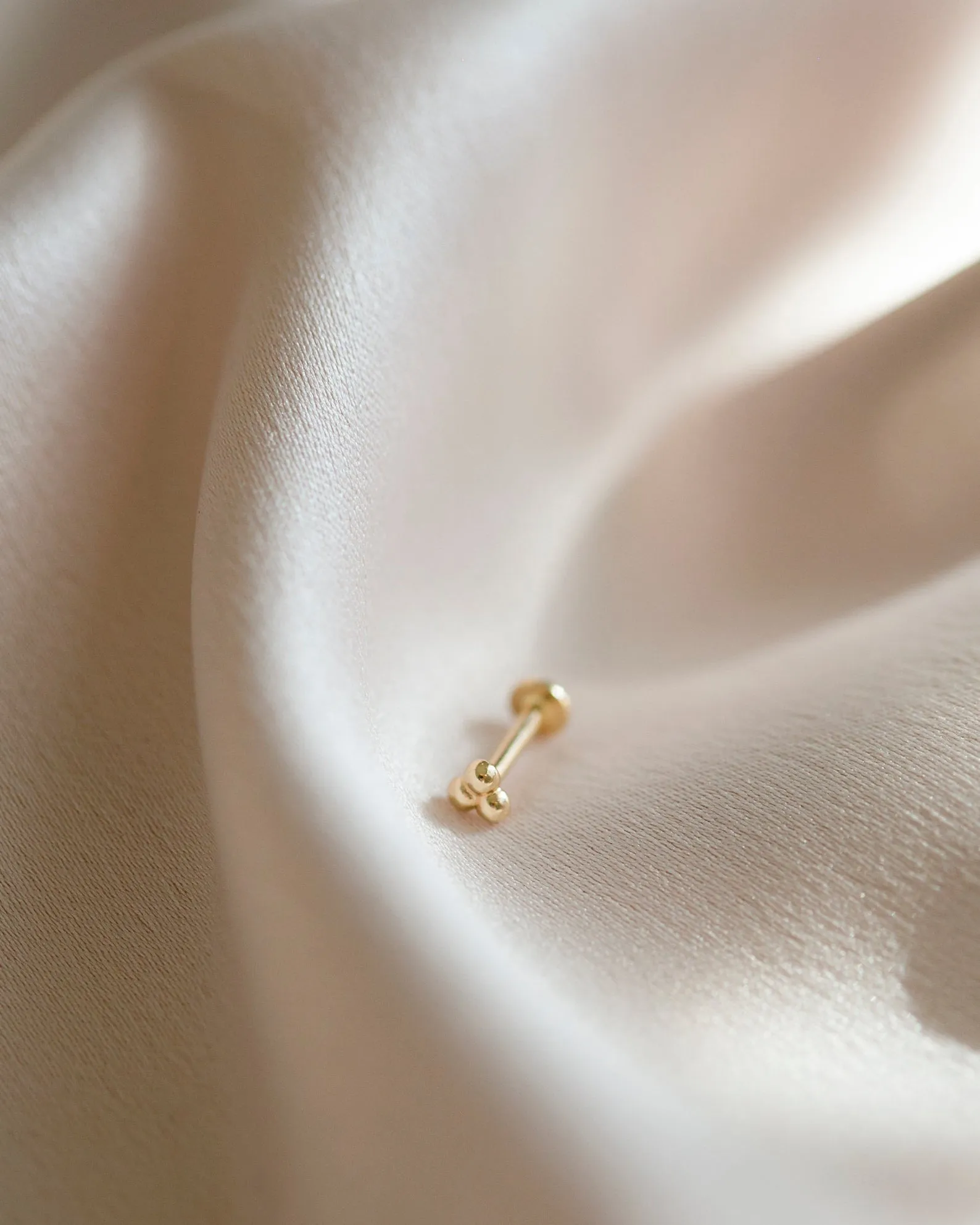 14k Triangle Ball Cartilage with flat back