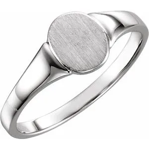 14K White 7x6 mm Oval Signet Ring Size 3