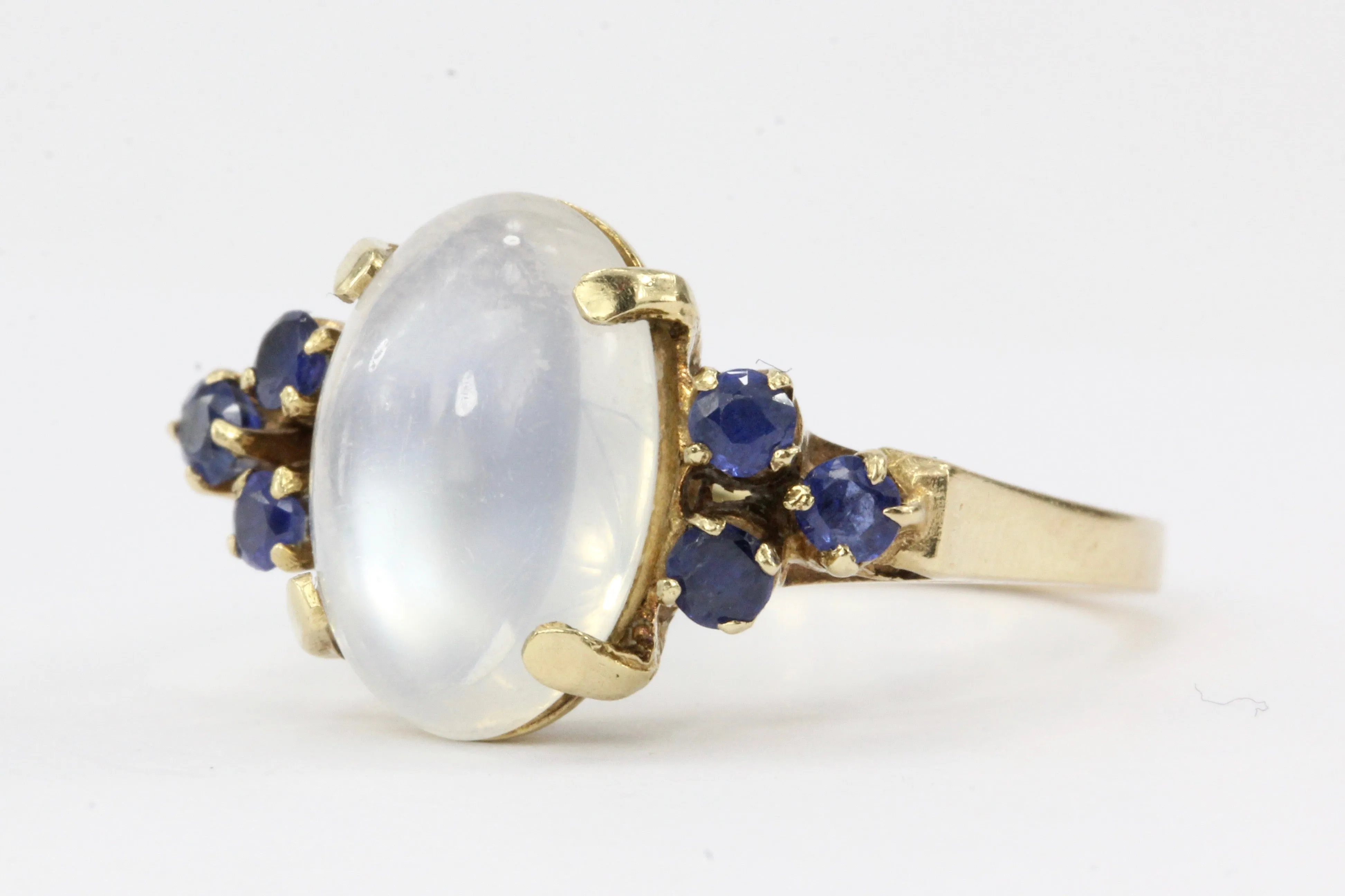14K Yellow Gold 4 CT Moonstone and Blue Sapphire Ring