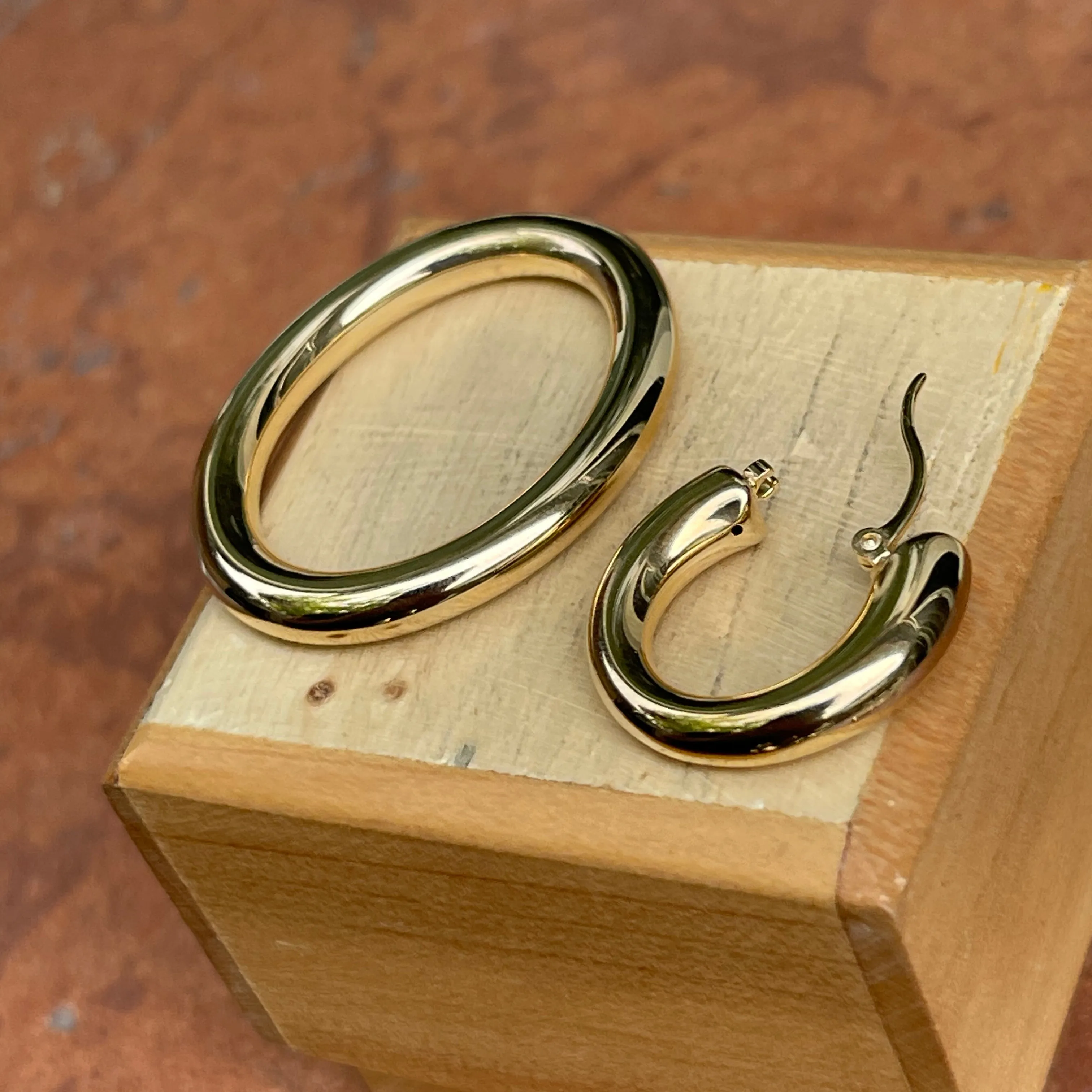 14KT Yellow Gold Tube Hoop Earrings with Large Oval Charms
