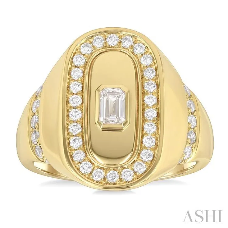 3/4 ctw Bezel Set Emerald and Round Cut Diamond Signet Ring in 14K Yellow Gold