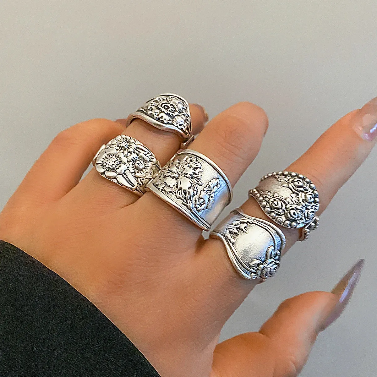 8Pcs Vintage Silver Cutlery Stem Rings, Boho Embossed Flower Silver Rings, Goth Carved Flower Metal Rings