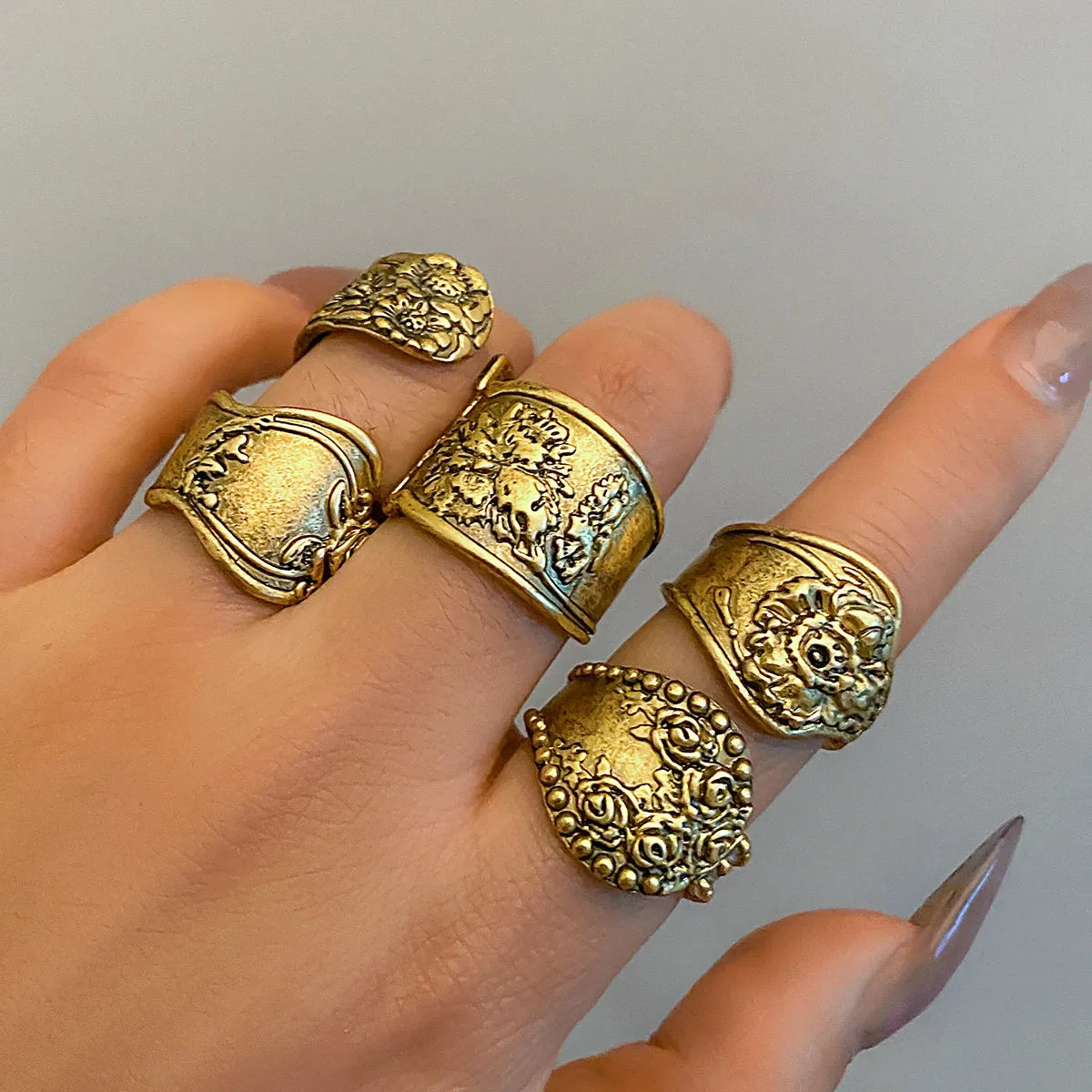8Pcs Vintage Silver Cutlery Stem Rings, Boho Embossed Flower Silver Rings, Goth Carved Flower Metal Rings