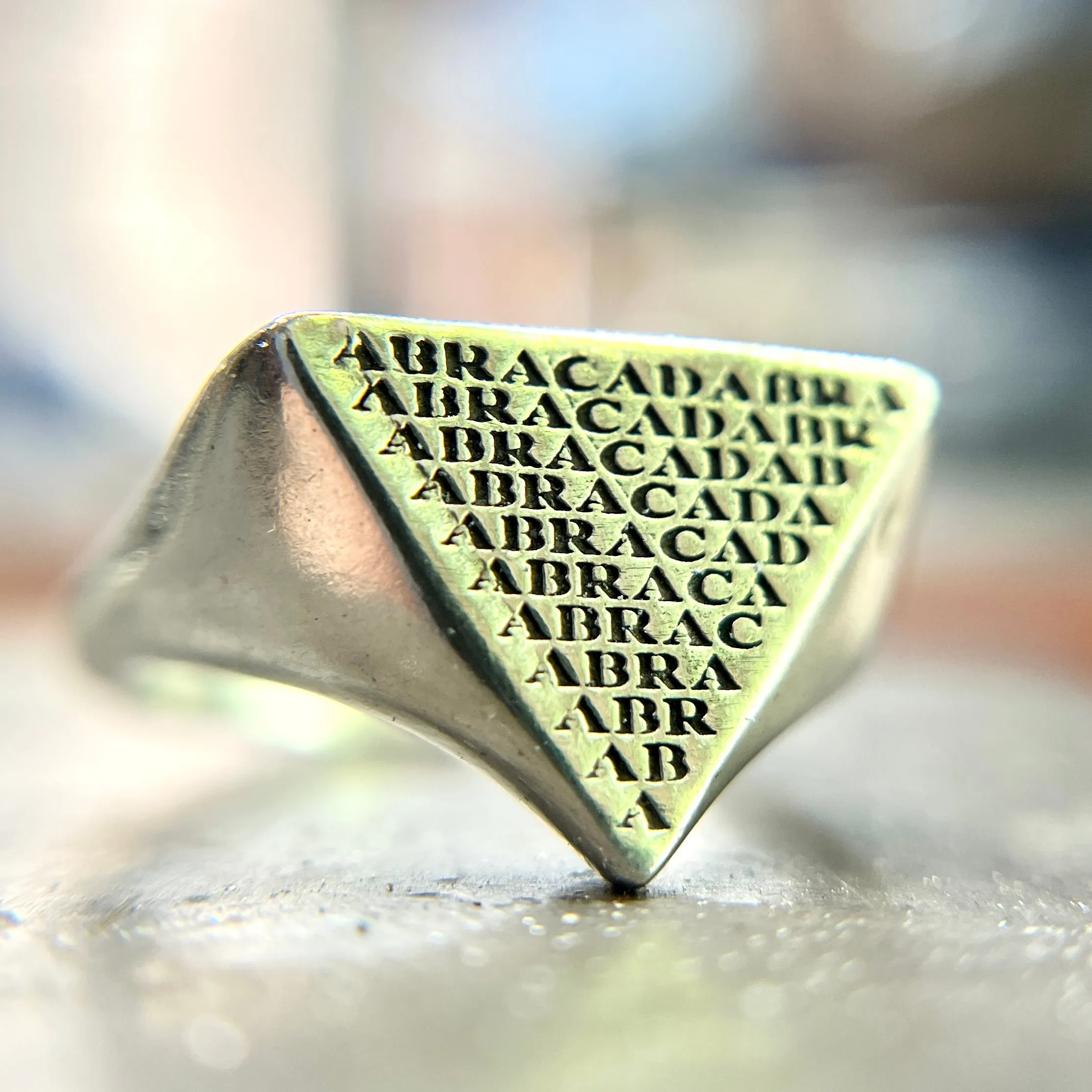 Abracadabra Signet