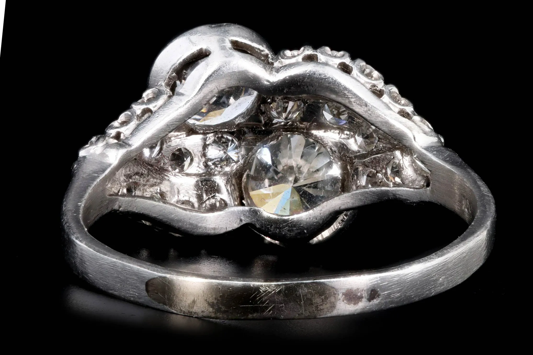 Art Deco Platinum 1.70 Carat Total Weight Diamond Two Stone Ring