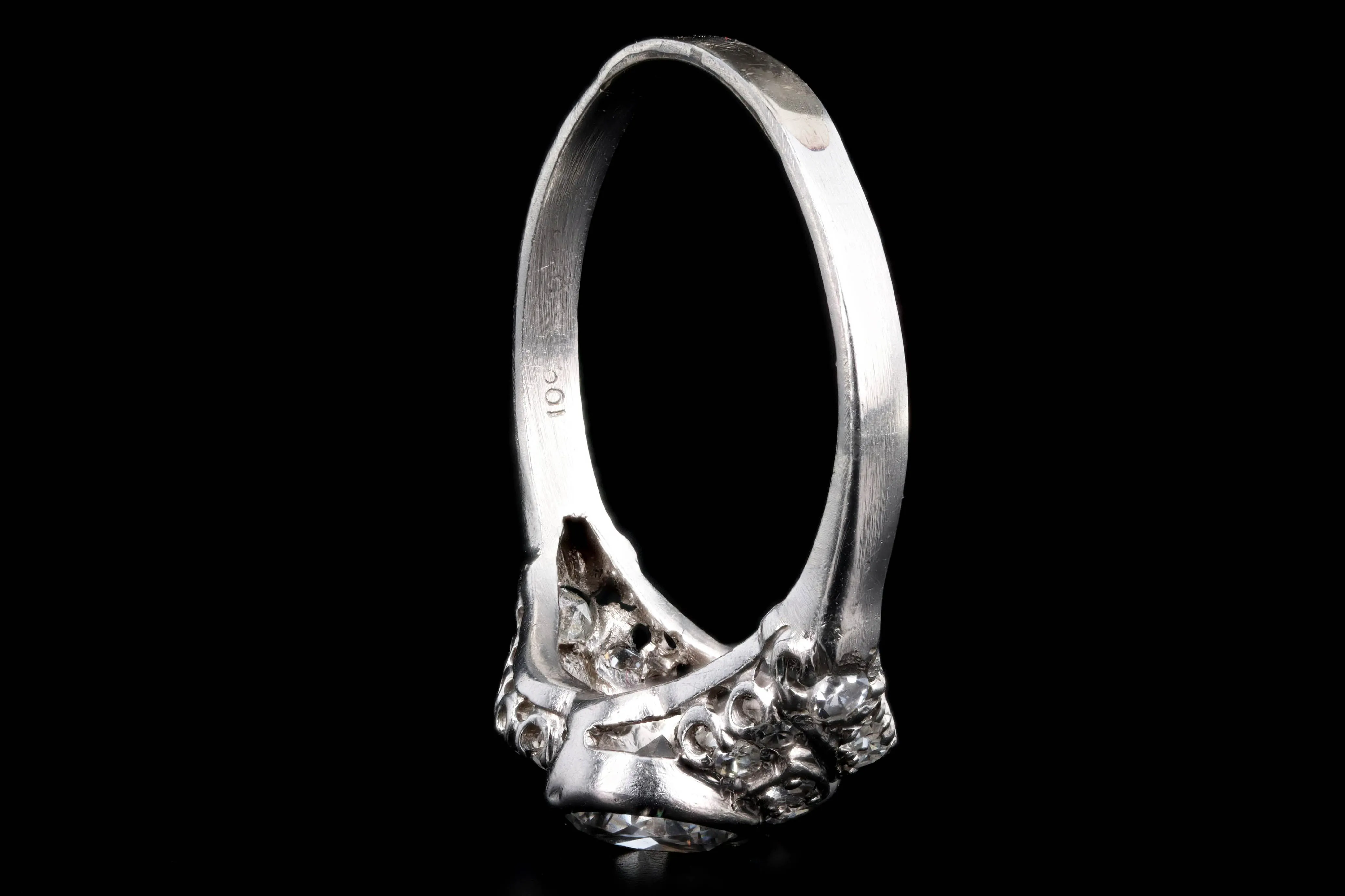 Art Deco Platinum 1.70 Carat Total Weight Diamond Two Stone Ring