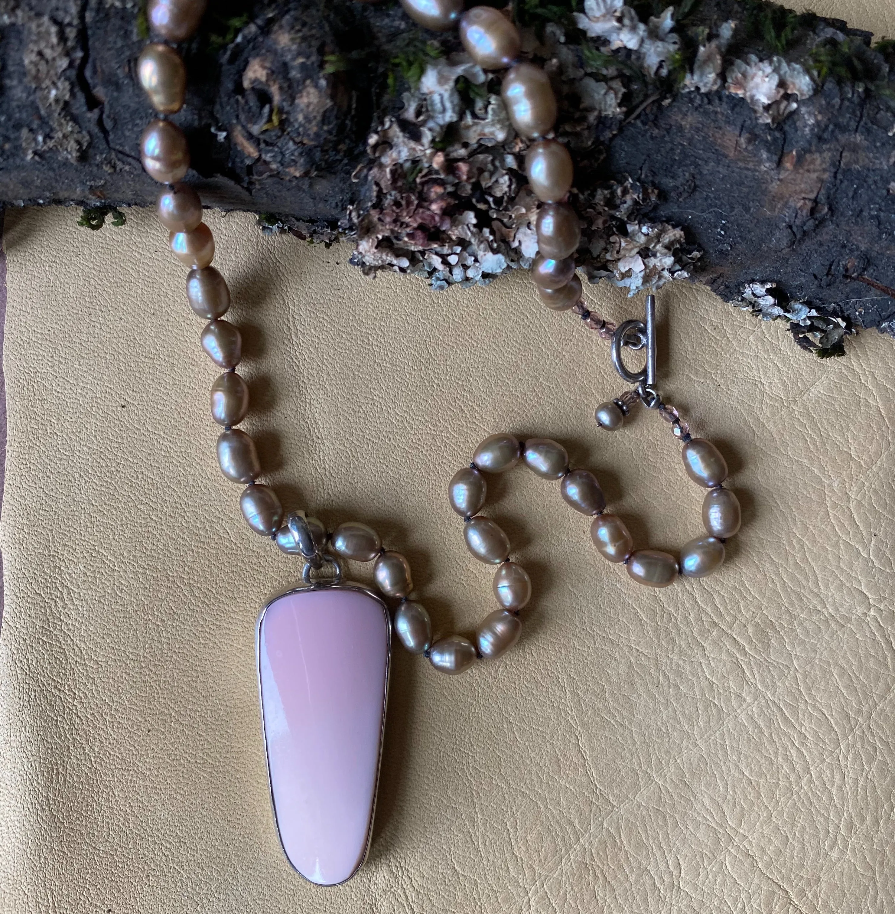 Conch Shell Pendant with Champagne Pearls