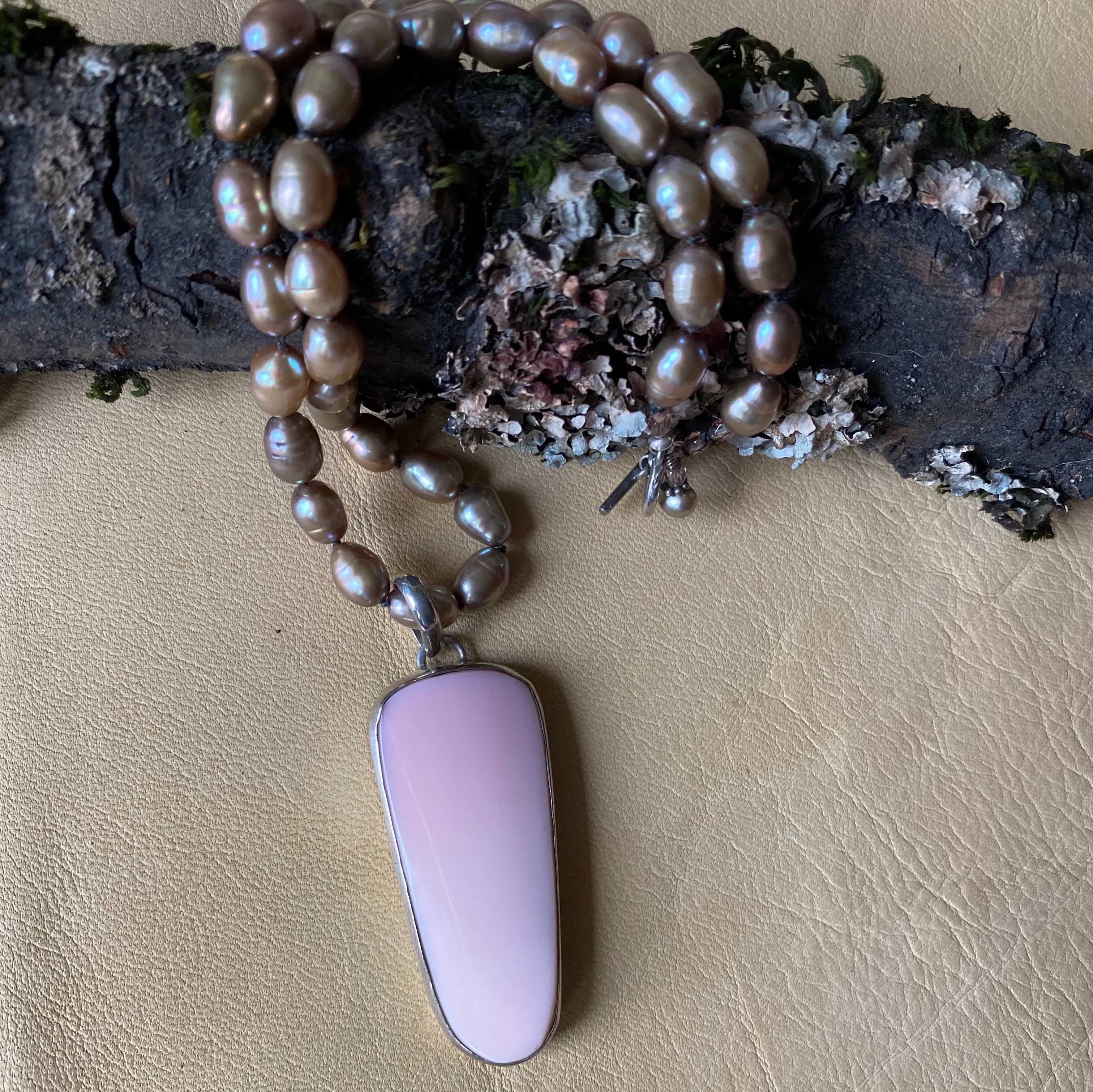 Conch Shell Pendant with Champagne Pearls