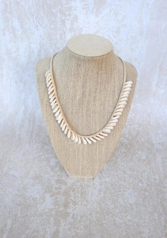 Cowrie Shell Necklace - Natural