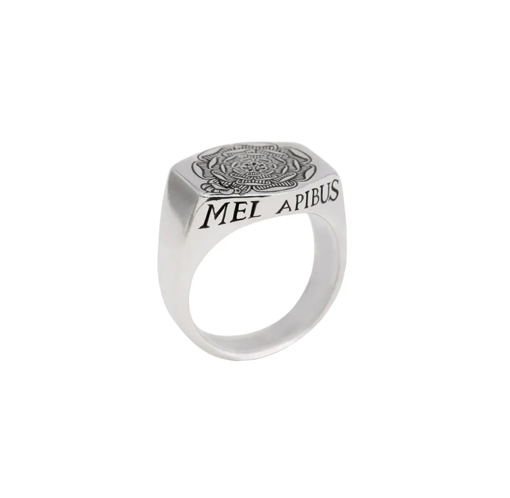Dat Rosa Signet Ring
