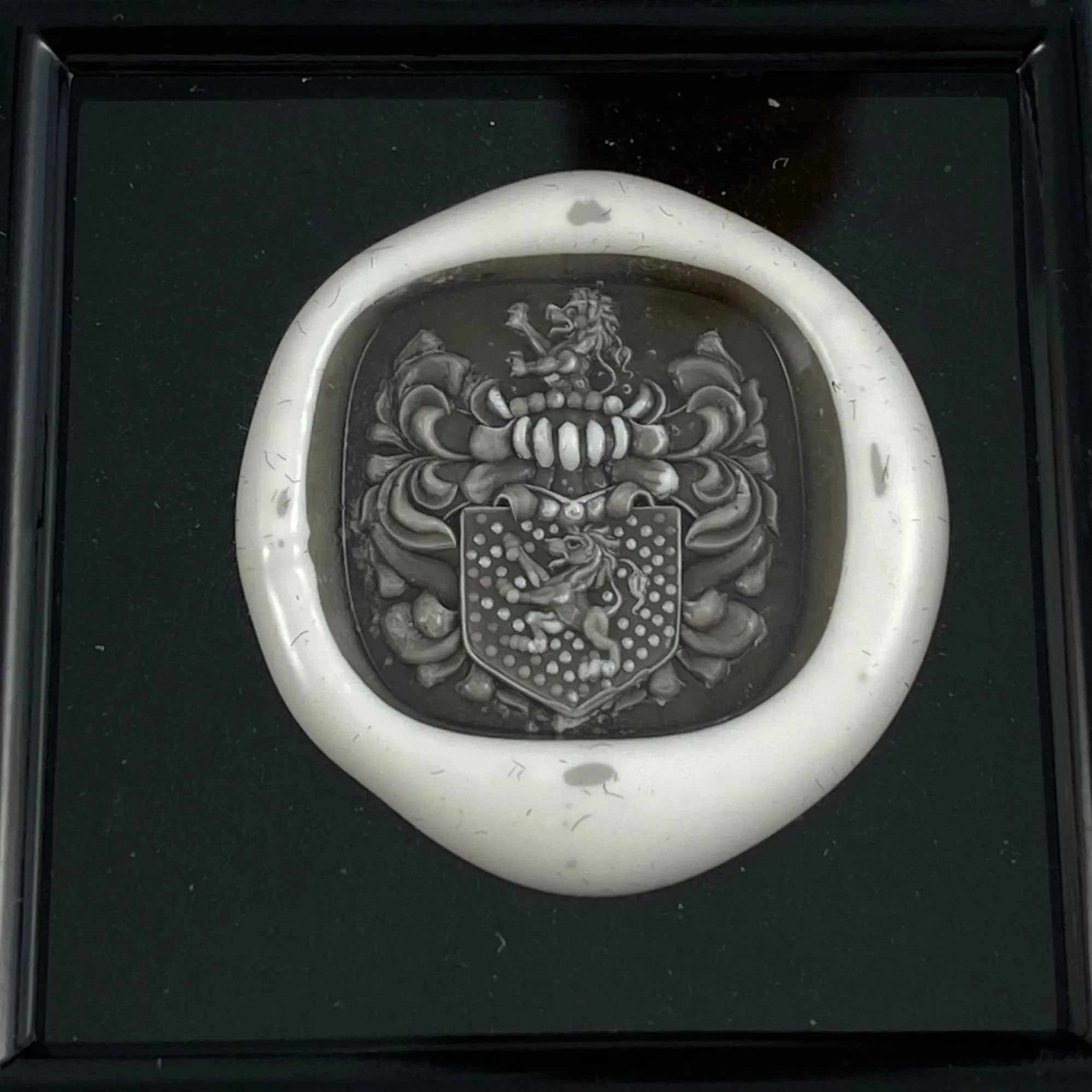 Family Coat of Arms Seal Engraved 16mm x 16mm  -  18 Carat Yellow Gold Signet Ring