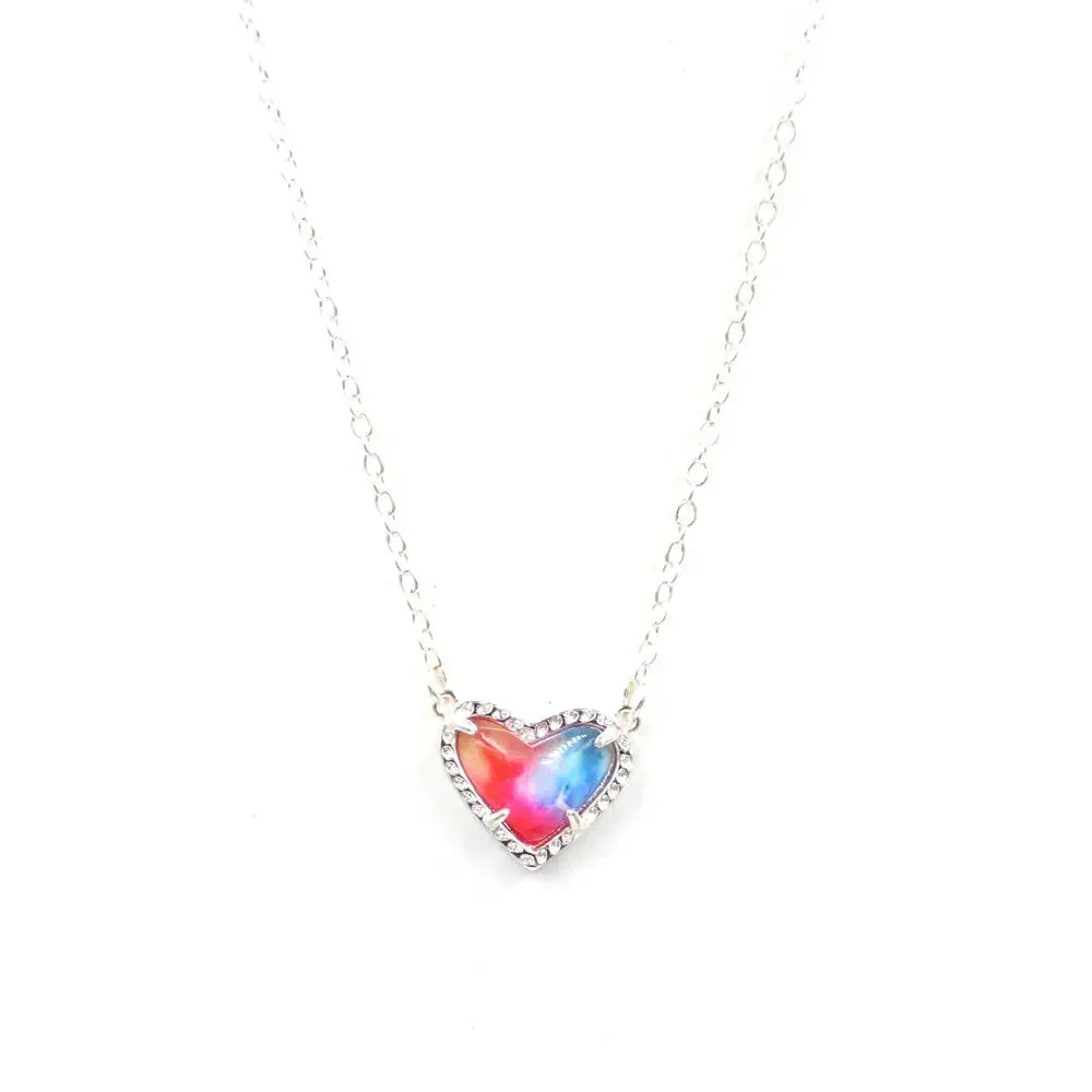 Gift Glitter Abalone Stone Small Heart Shaped 3D Resin Shell Mini Love Necklaces for Women Pendants