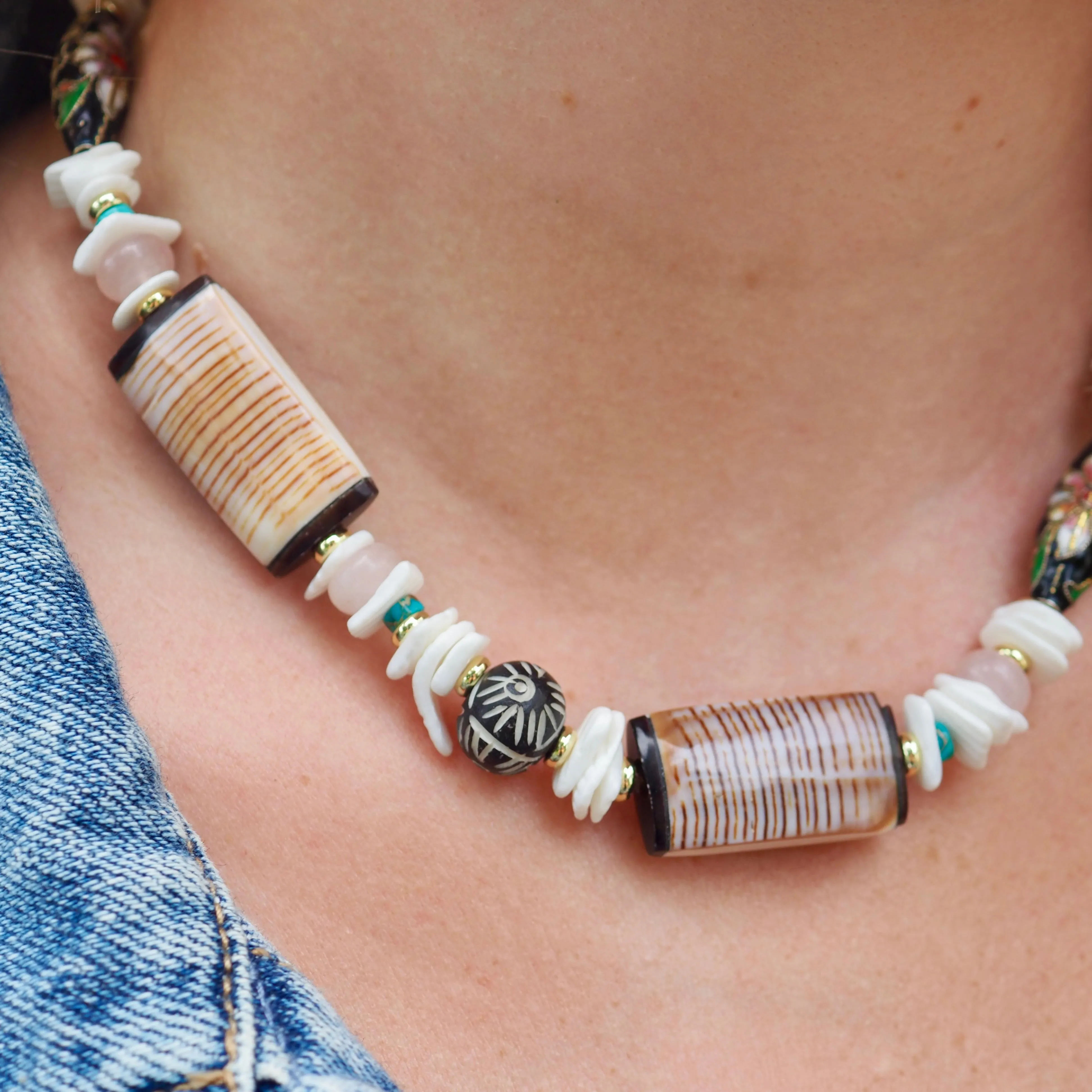 KALLIE RECTANGLE SHELL   CLOISENNE BEADED NECKLACE