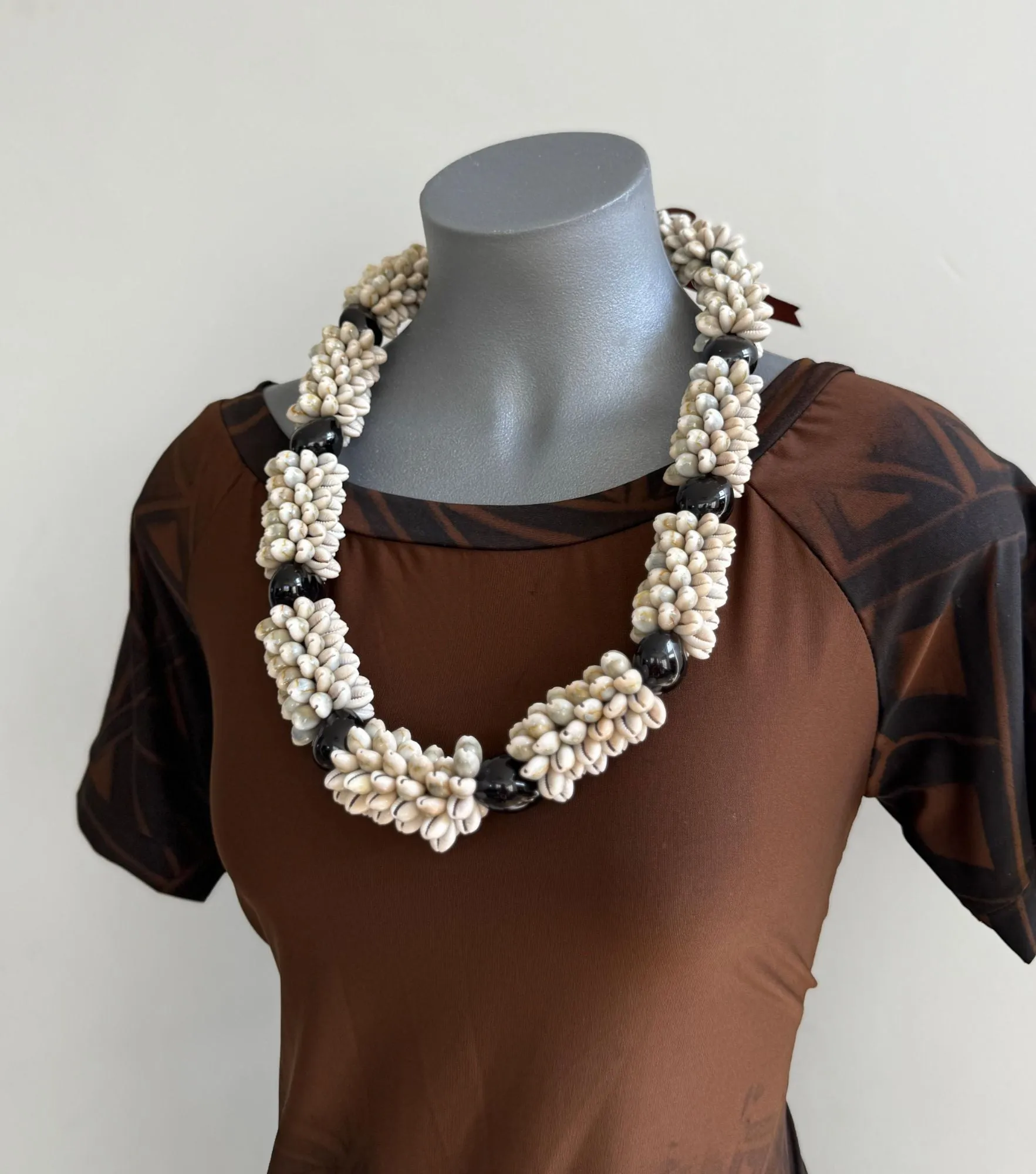 KOA Shell Necklace with Pu'a