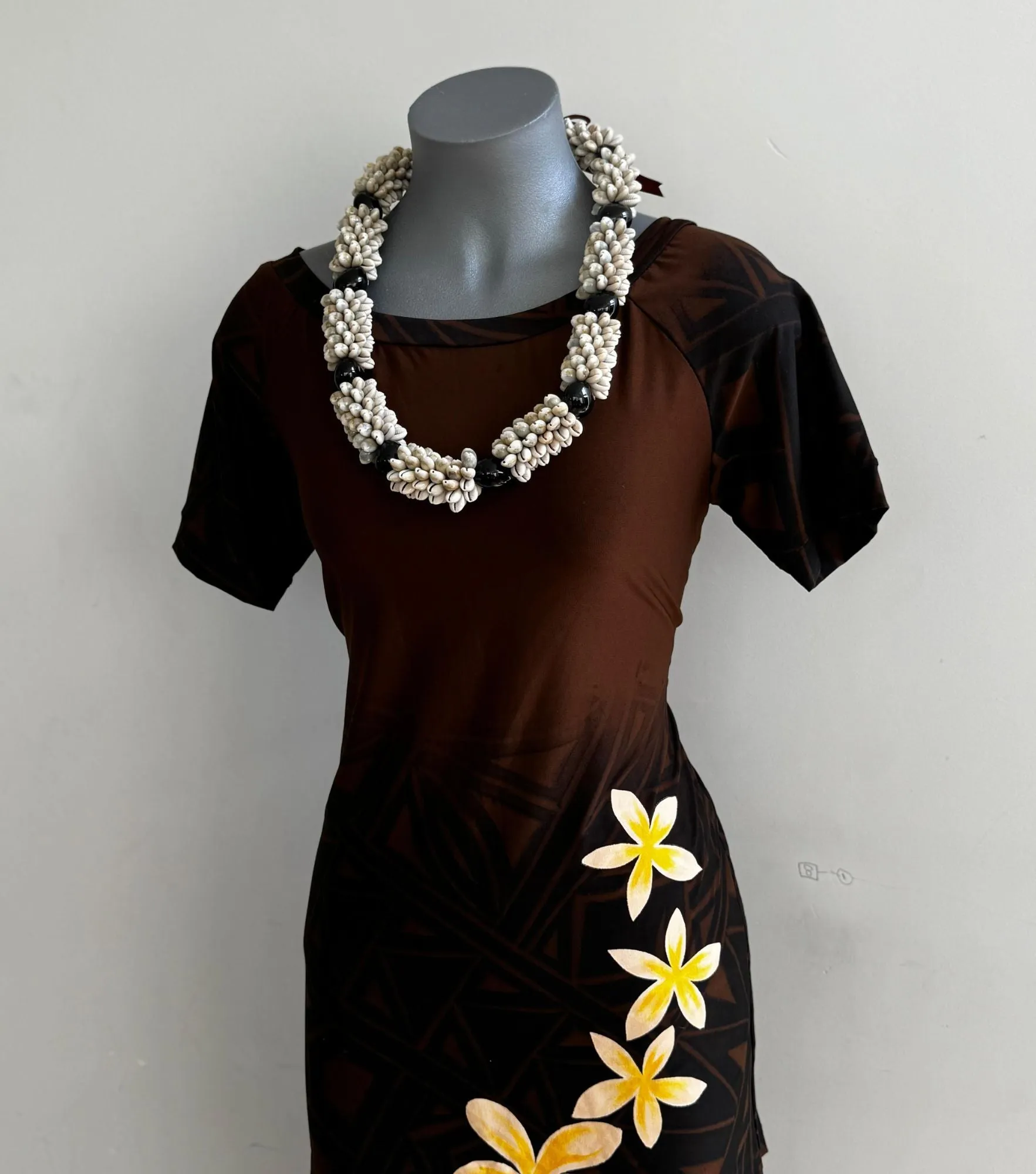 KOA Shell Necklace with Pu'a