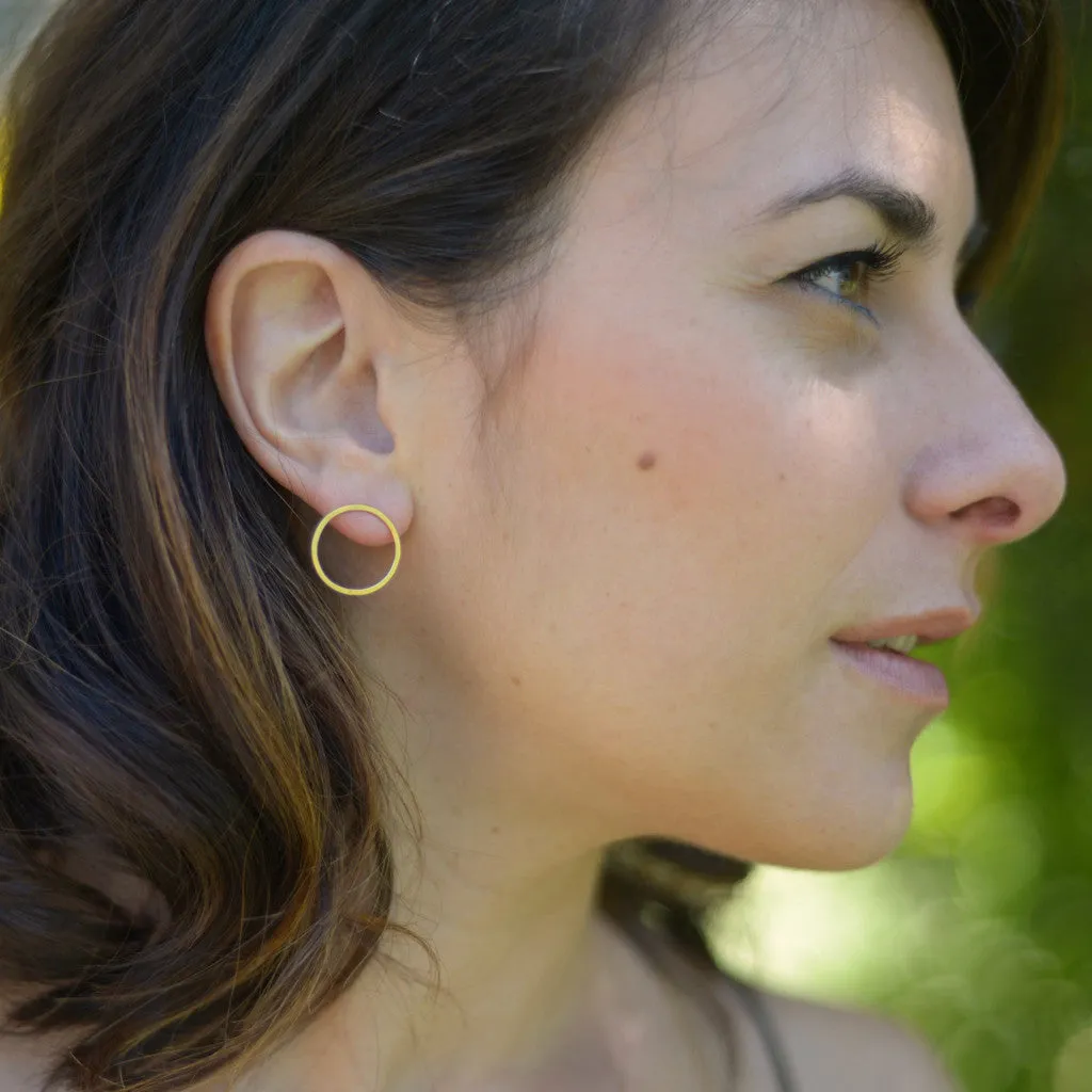 Large circle earrings, 18k gold