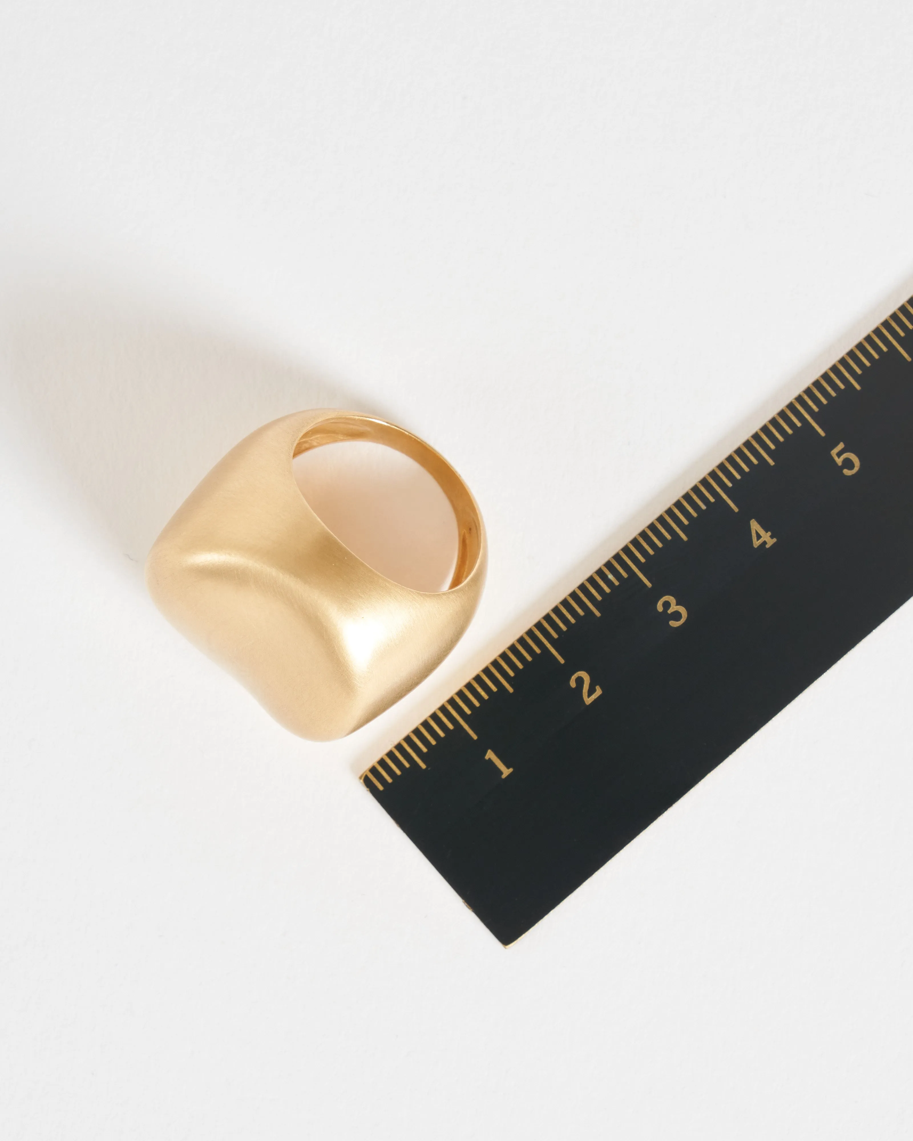 malak round ring - gold