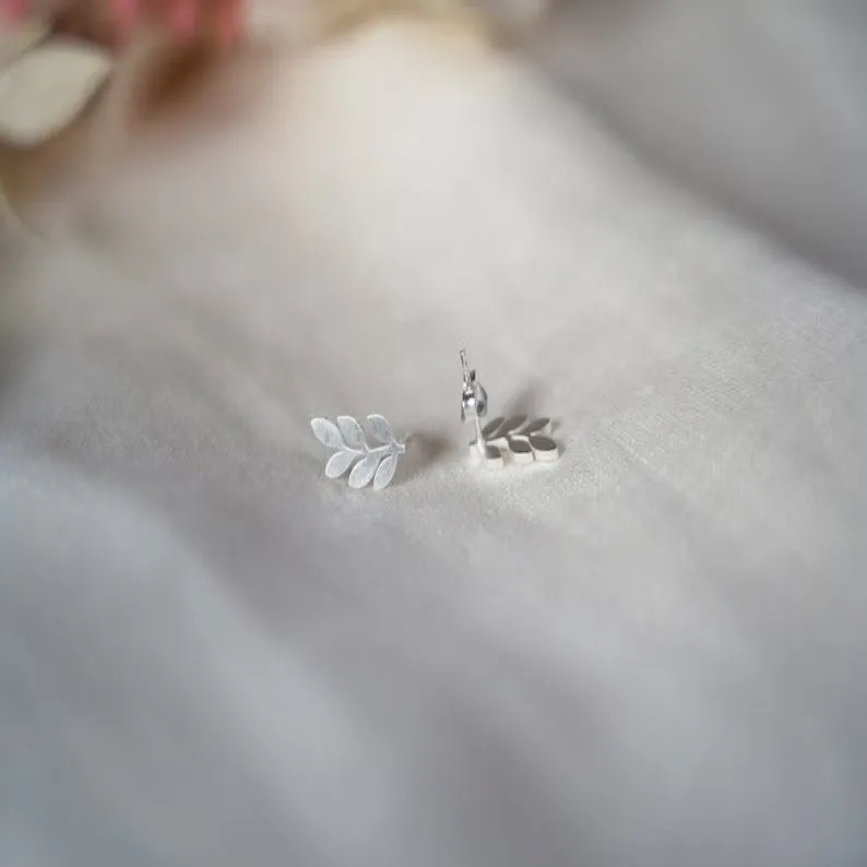 Minimalist Leaf Studs Earrings