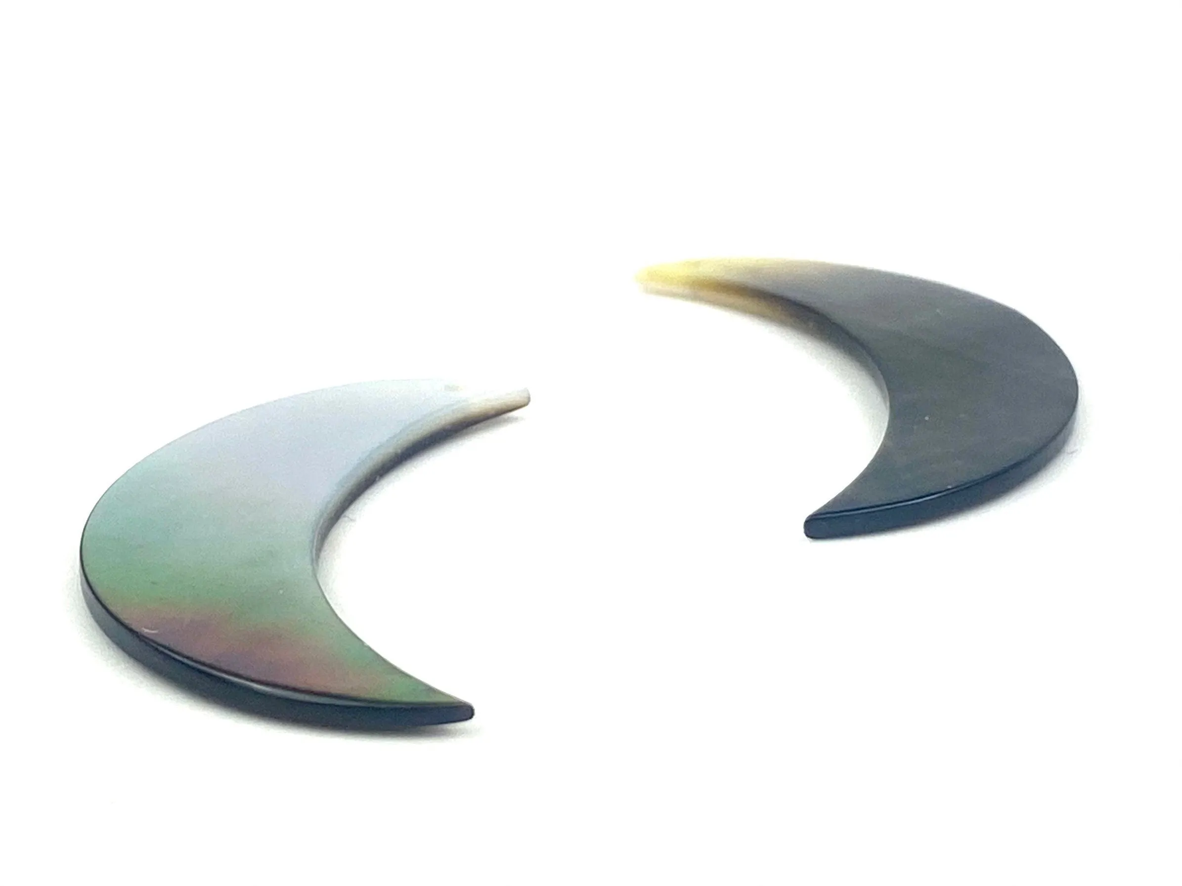 Mother Of Pearl Crescent Moon Shell, Sku#M63