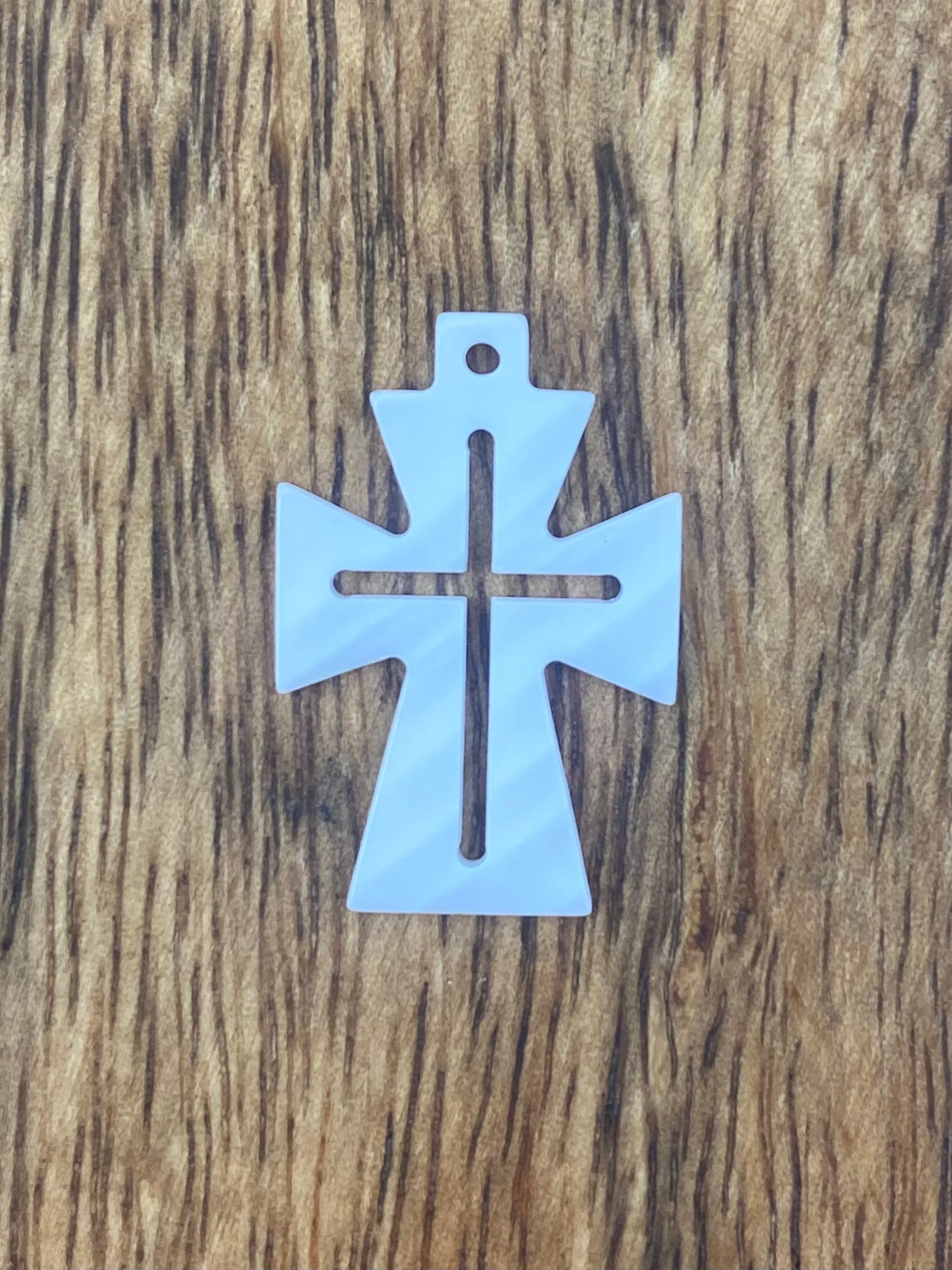 Mother Of Pearl Cross Shell, Sku#M392