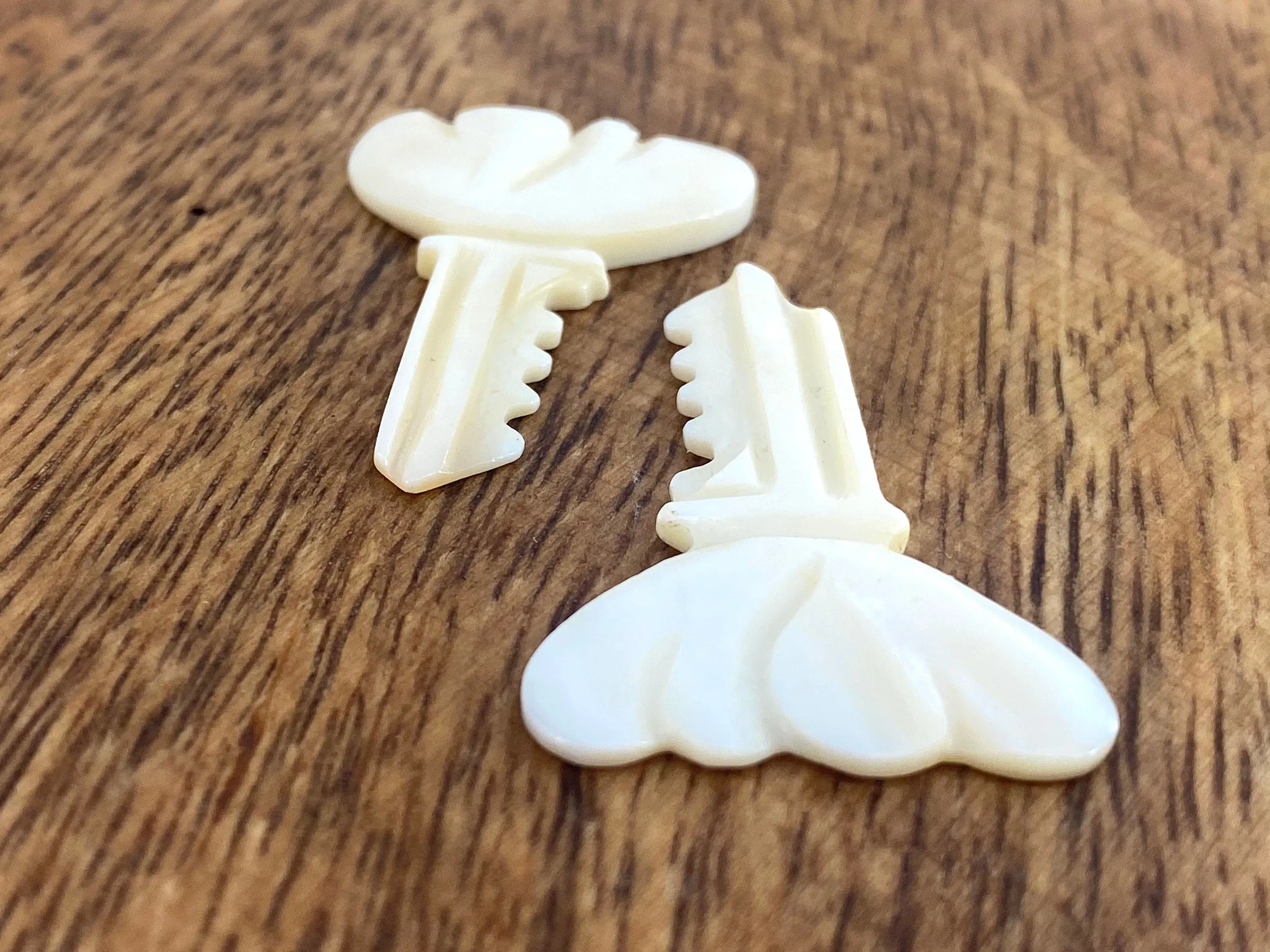 Mother Of Pearl Key Shell, Sku#M354