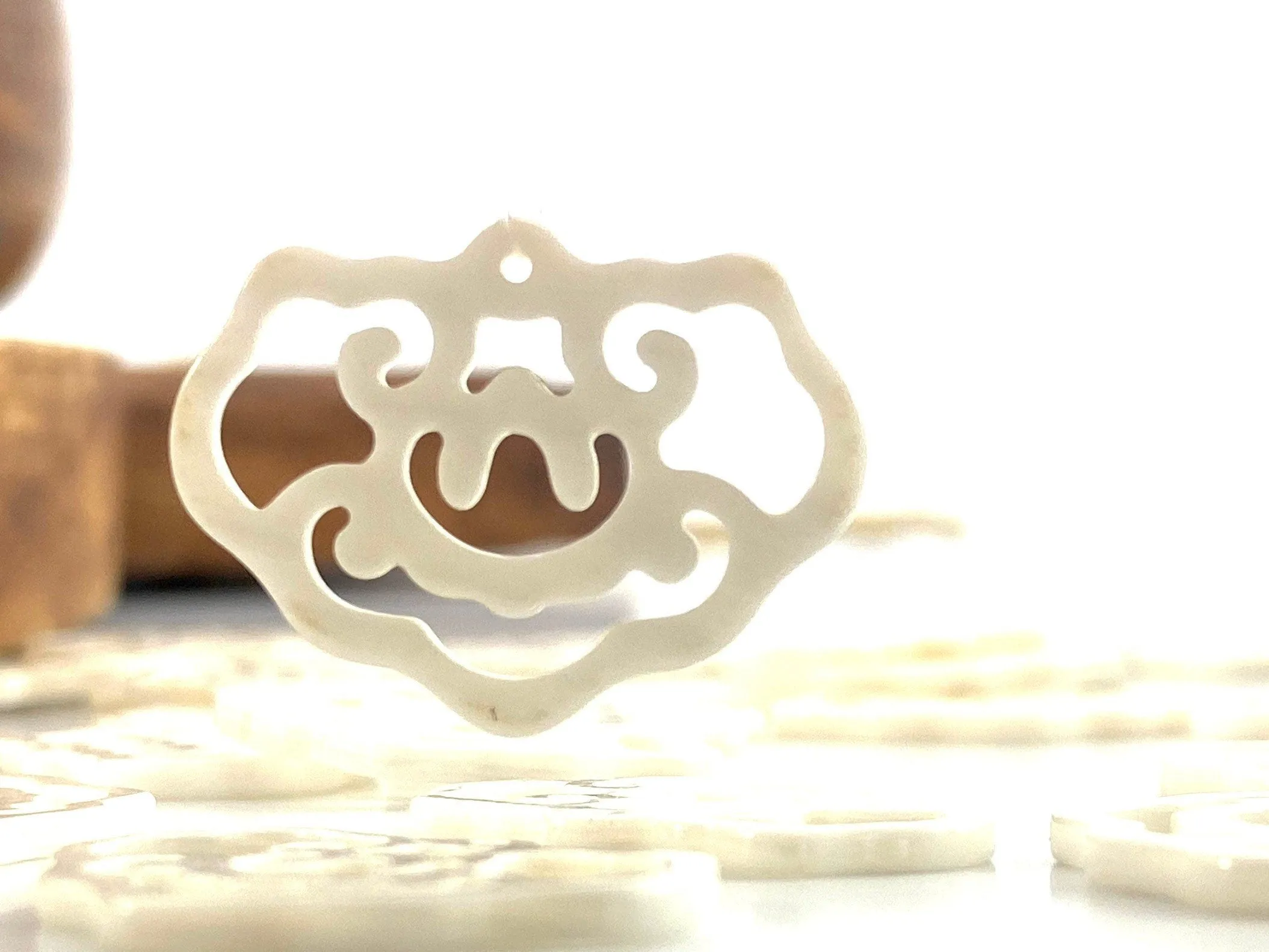 Mother Of Pearl White Shell, Sku#M186