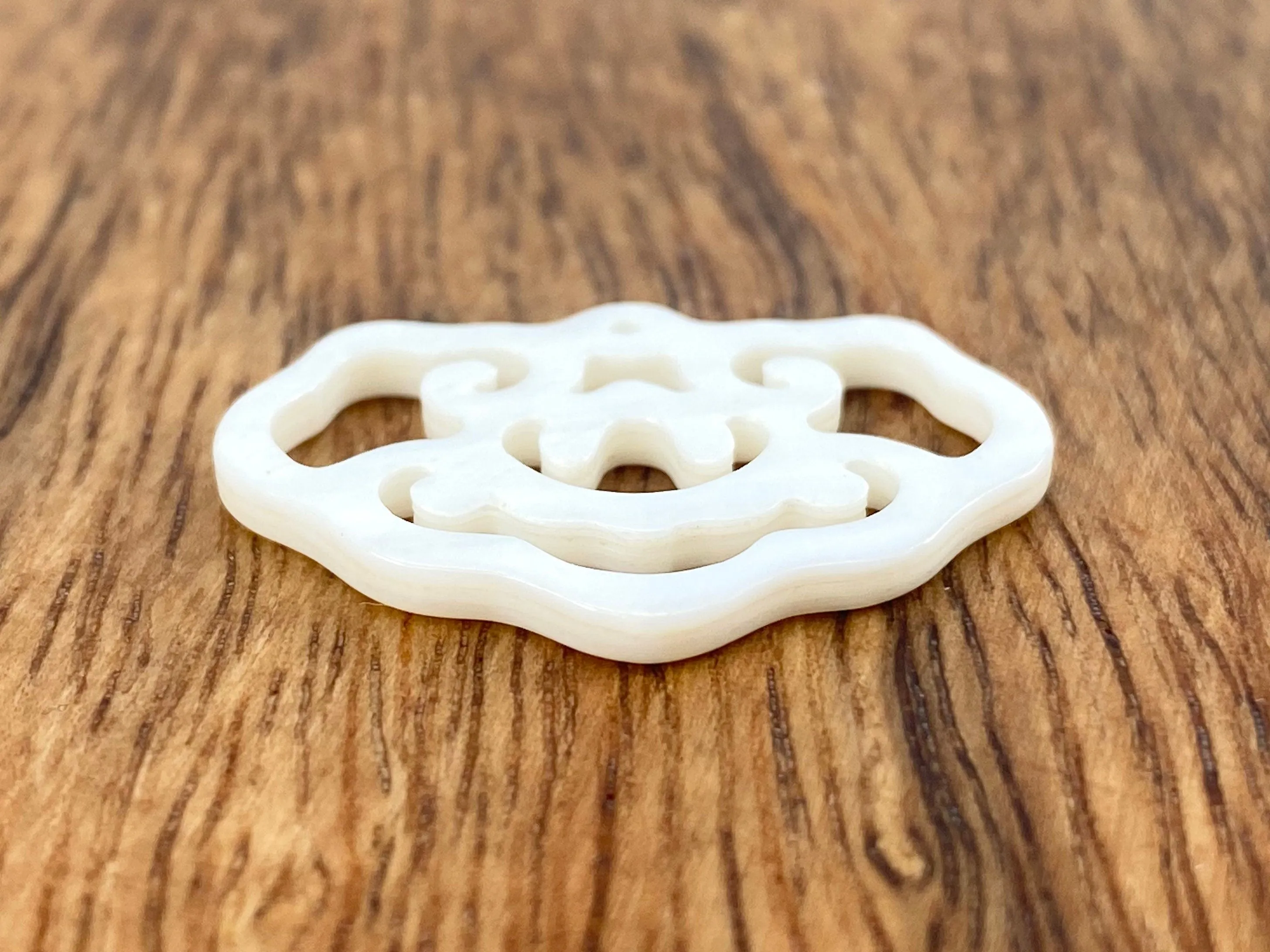 Mother Of Pearl White Shell, Sku#M186