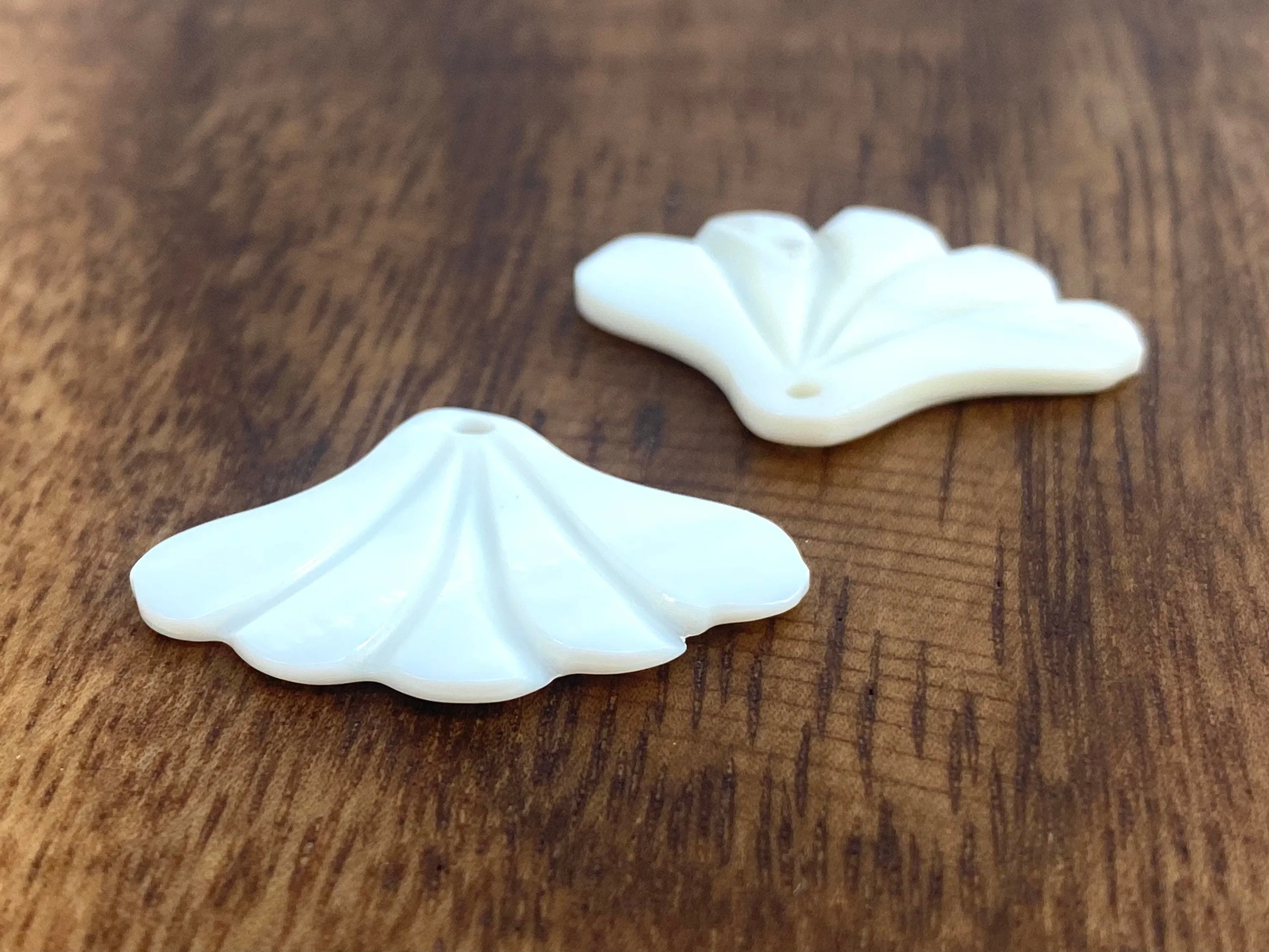 Mother Of Pearl White Shell, Sku#M68