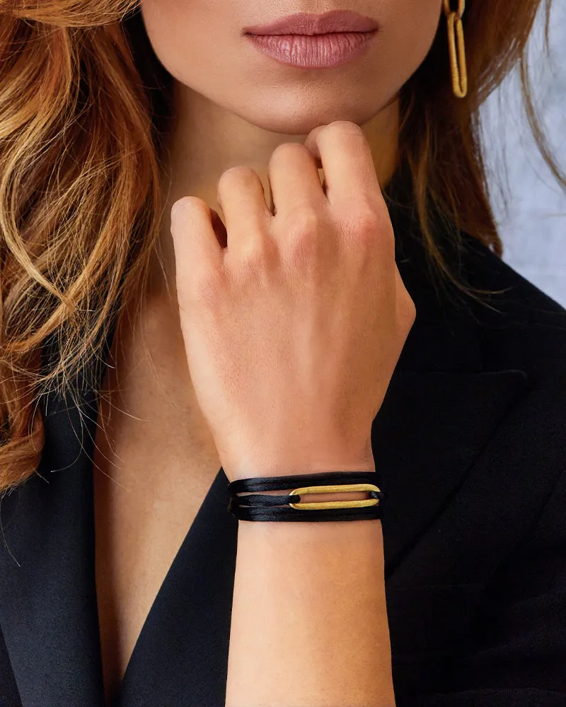 Nanis 18k Yellow Gold Hand-Engraved Bracelet and Choker