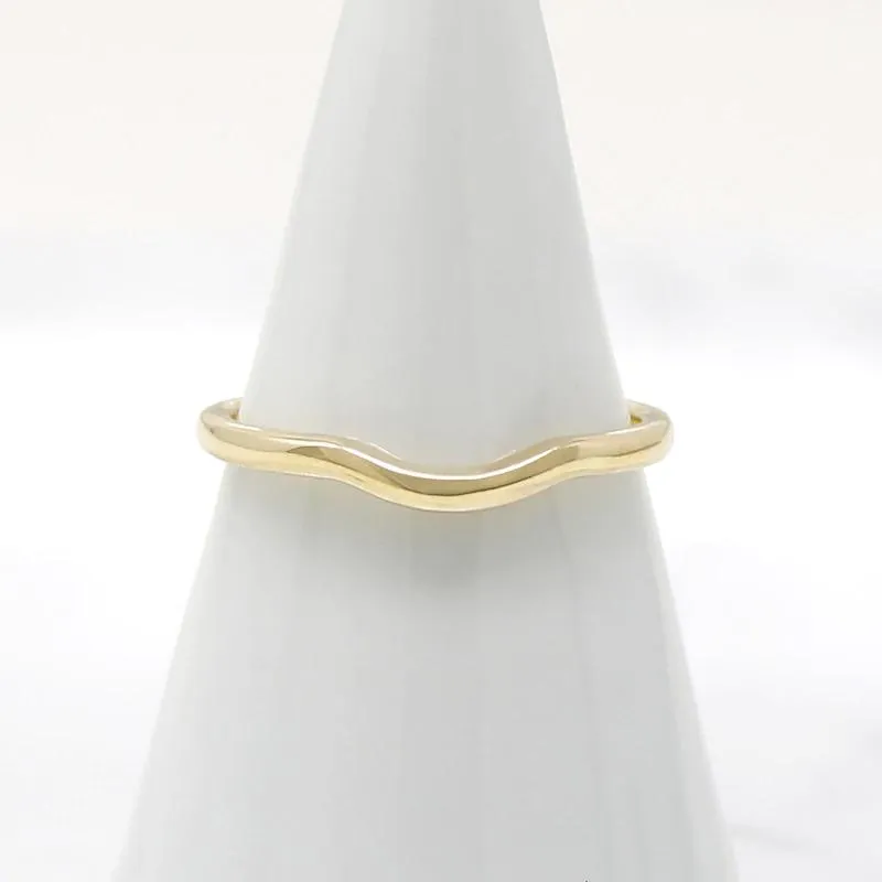 Narrow Contour Curve Wedding Band