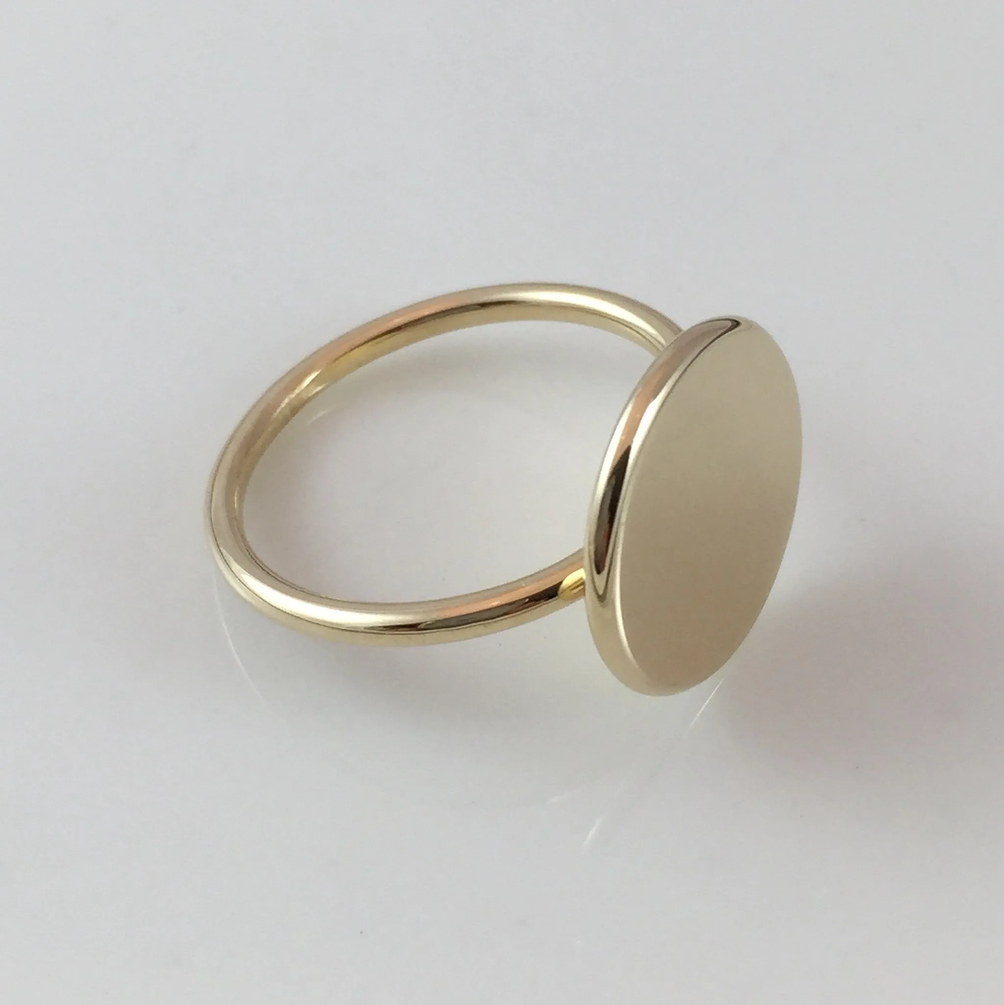 Round 15mm  -  9 Carat Yellow Gold Signet Ring