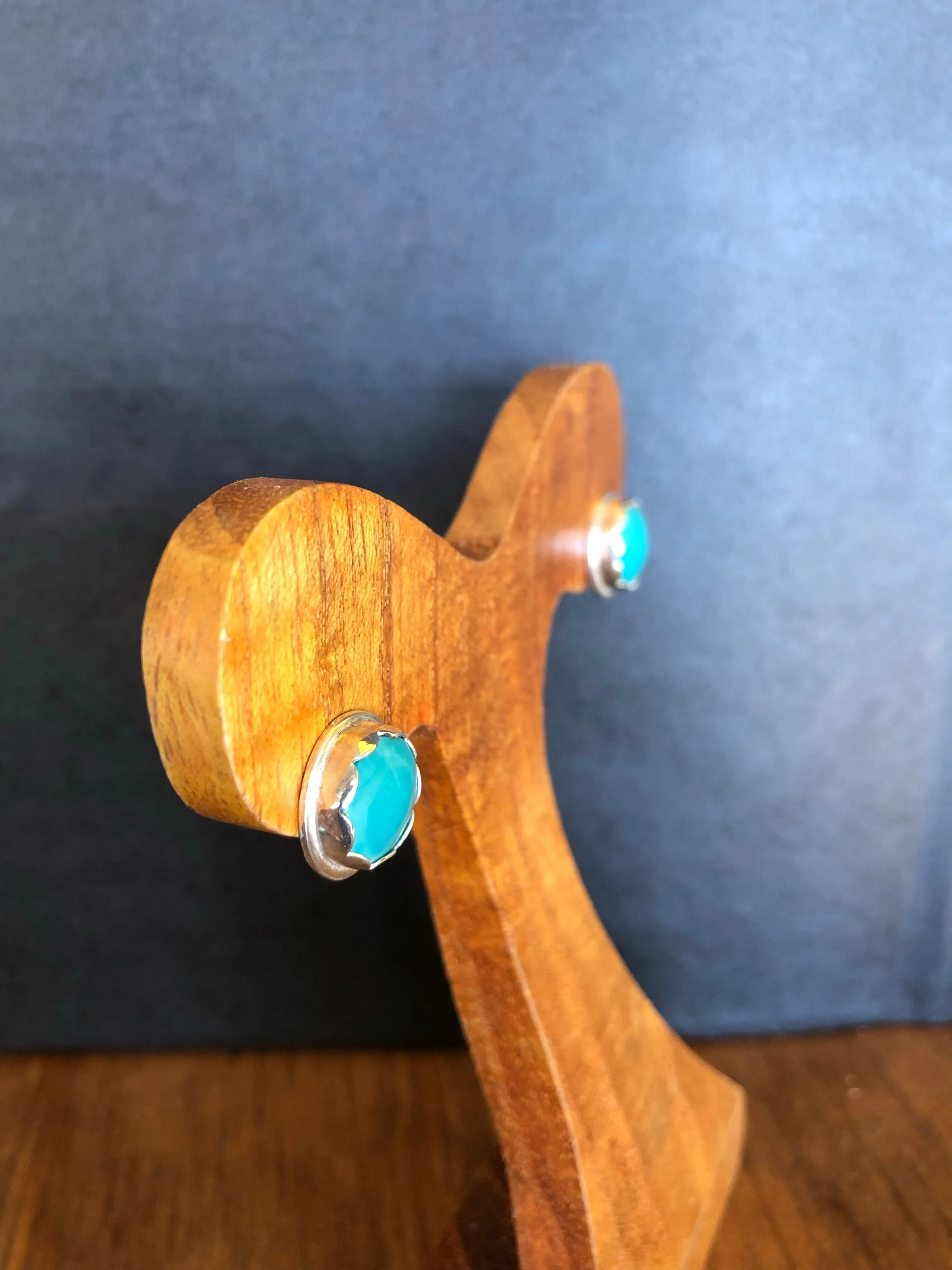 ROUND TURQUOISE STUDS