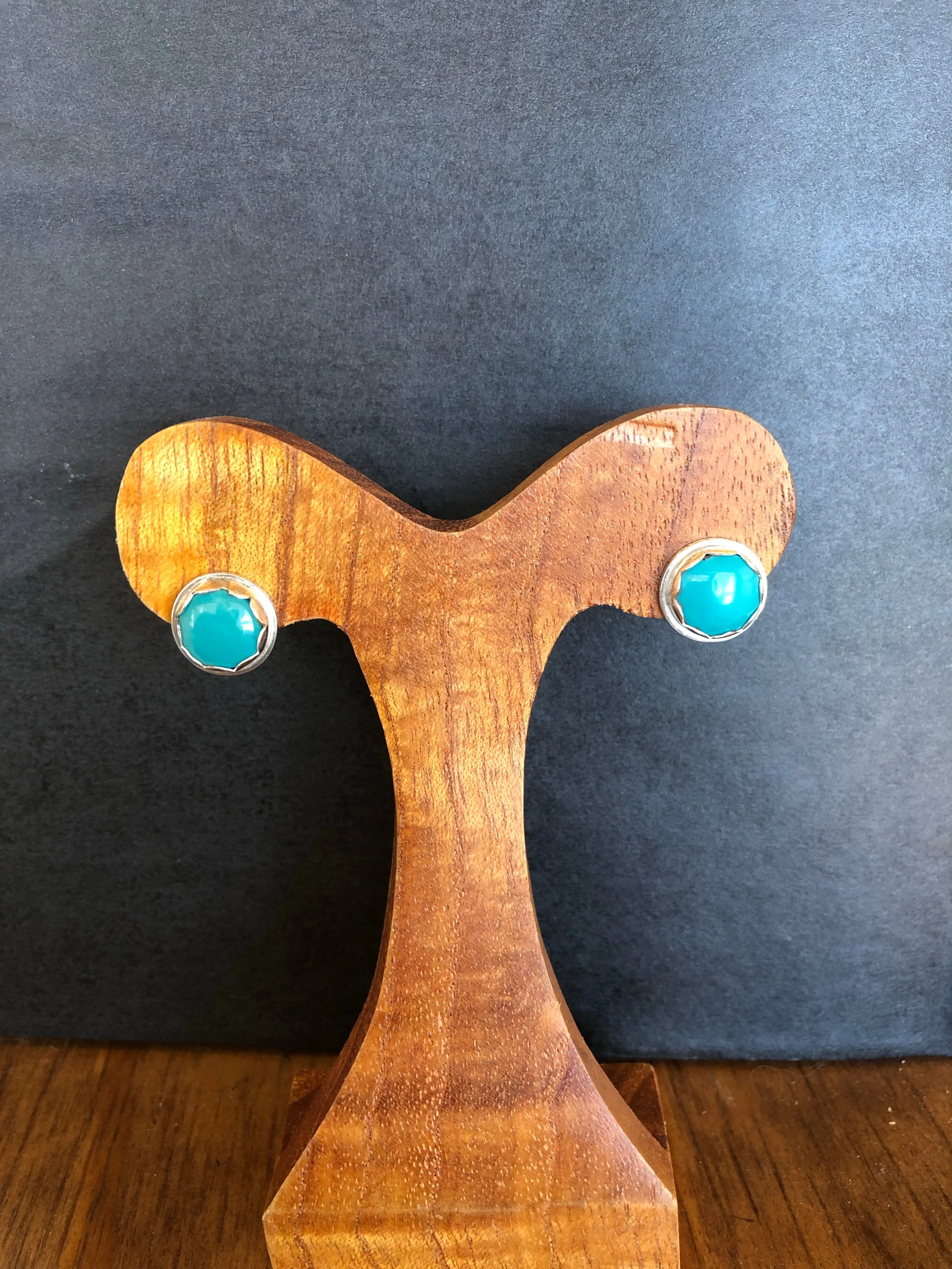ROUND TURQUOISE STUDS