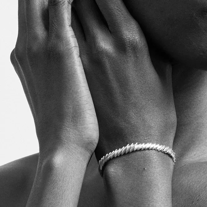 Sea Foam, 19k Gold
