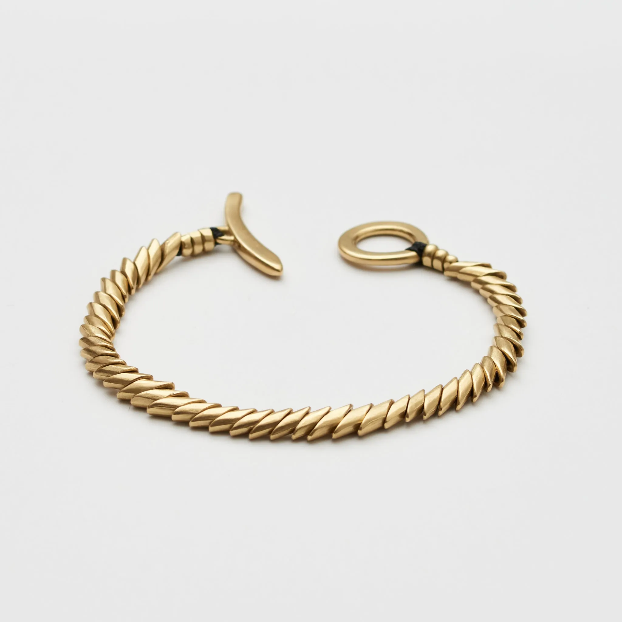 Sea Foam, 19k Gold