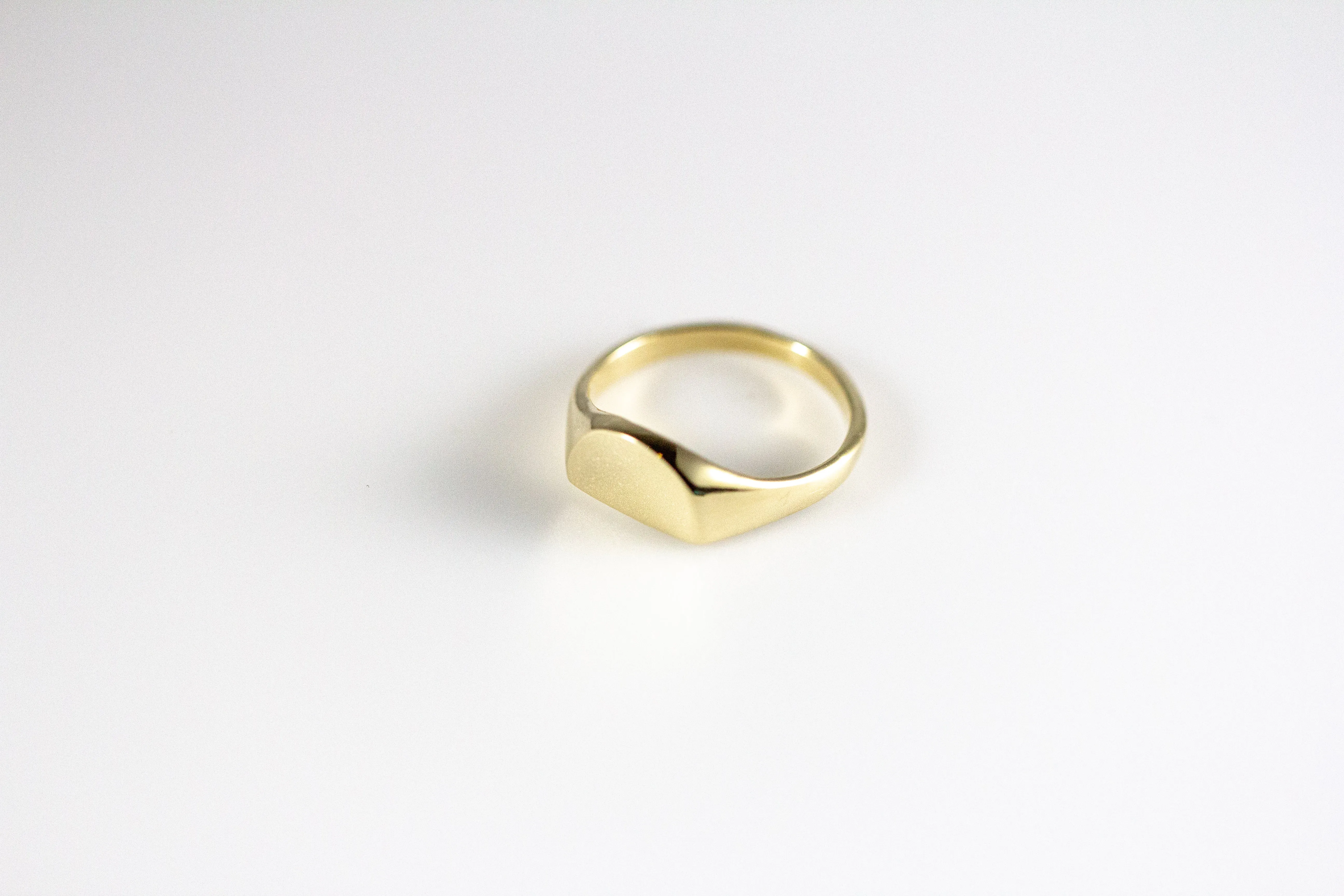 SIGNET: REFLECTION - Half Moon