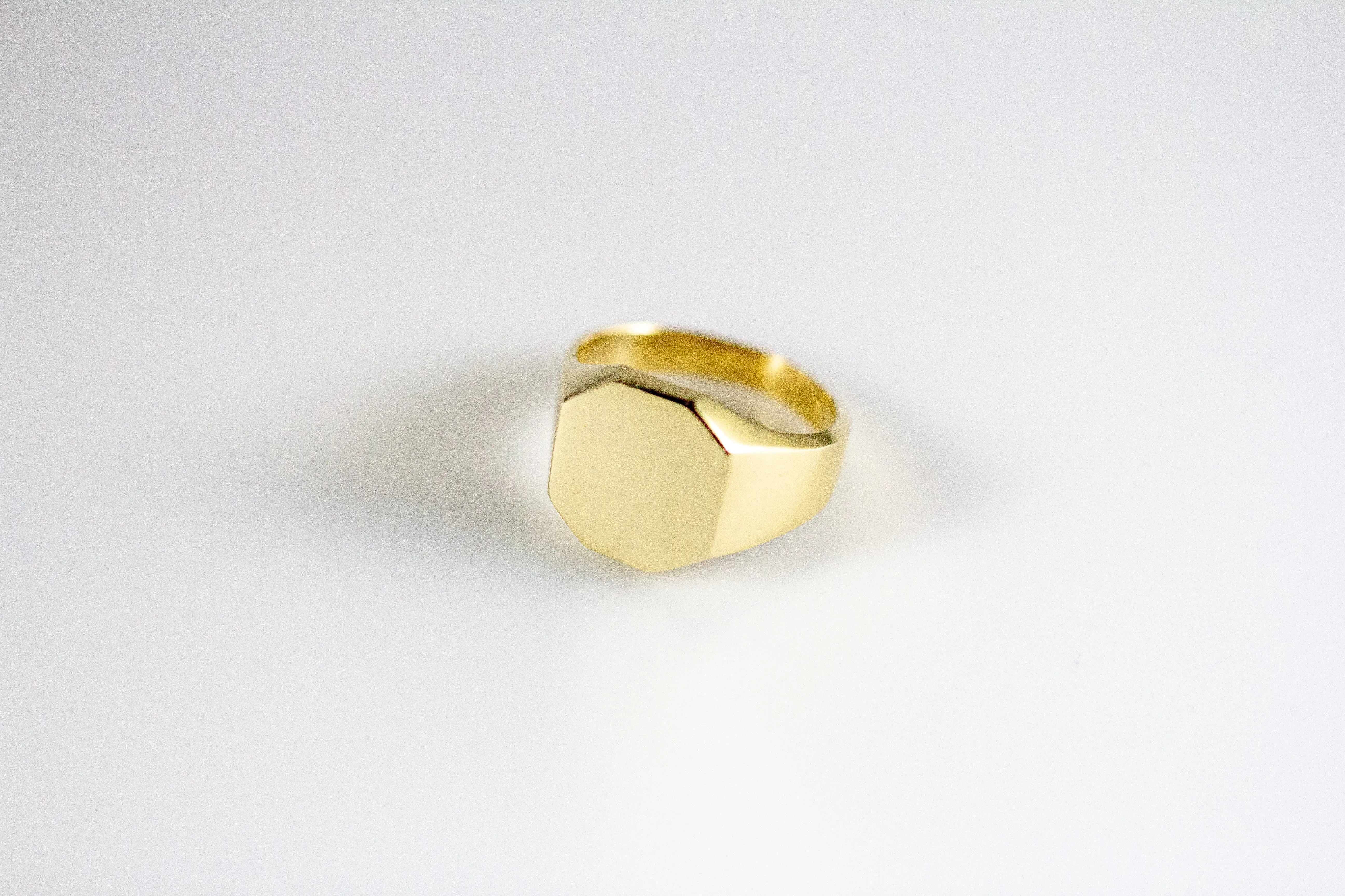 SIGNET: REFLECTION - Octagonal