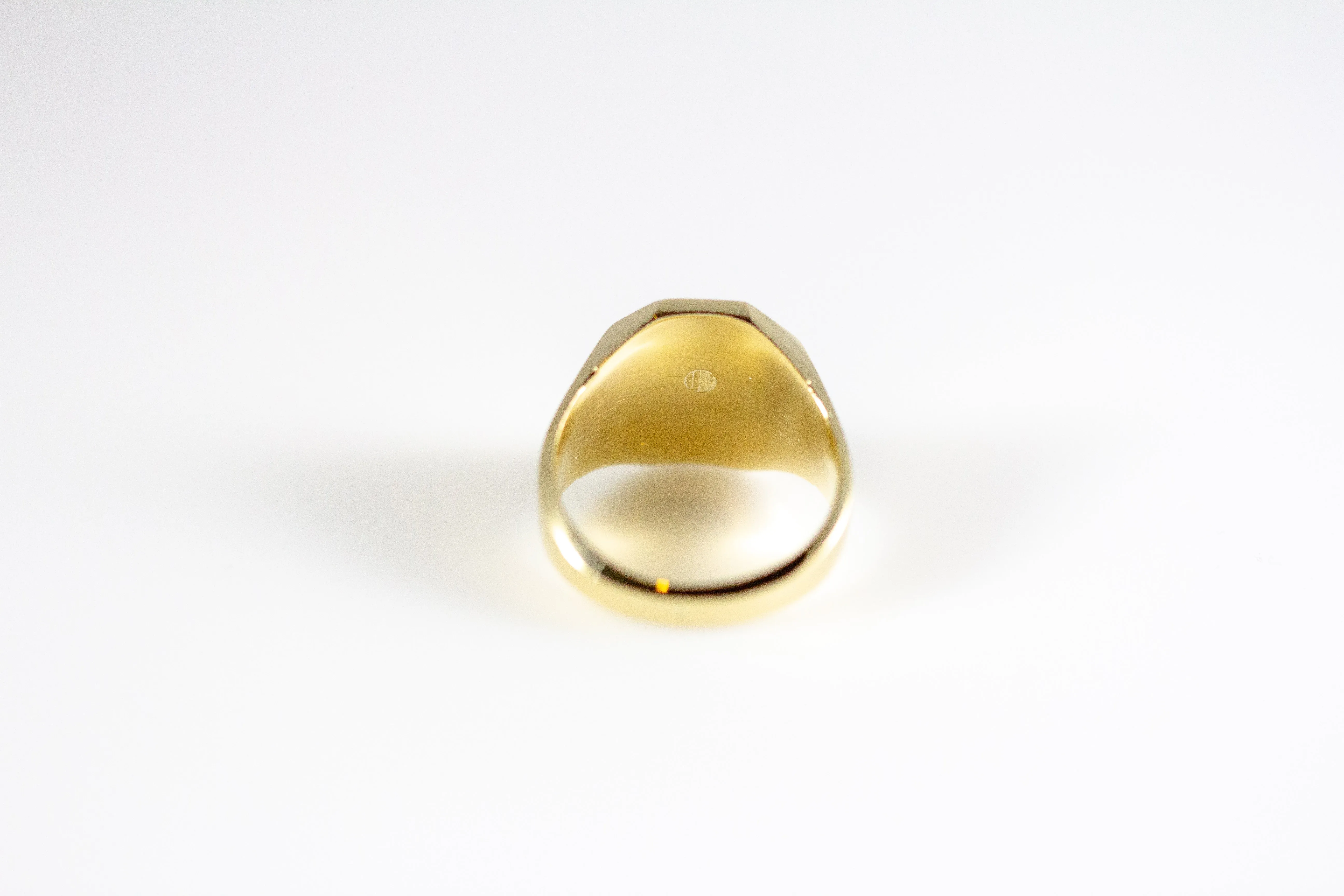 SIGNET: REFLECTION - Octagonal