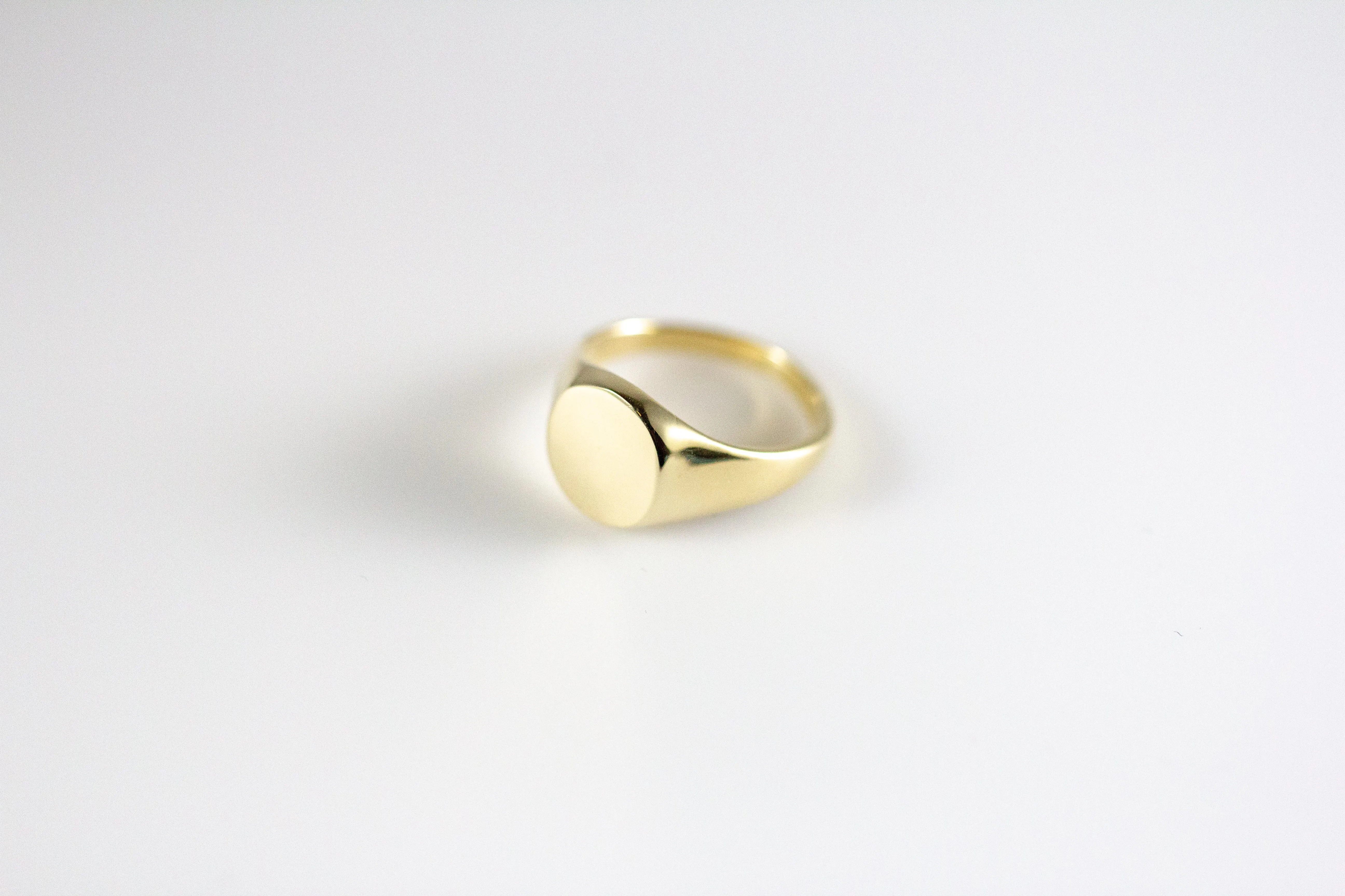 SIGNET: REFLECTION - ROUND (L)