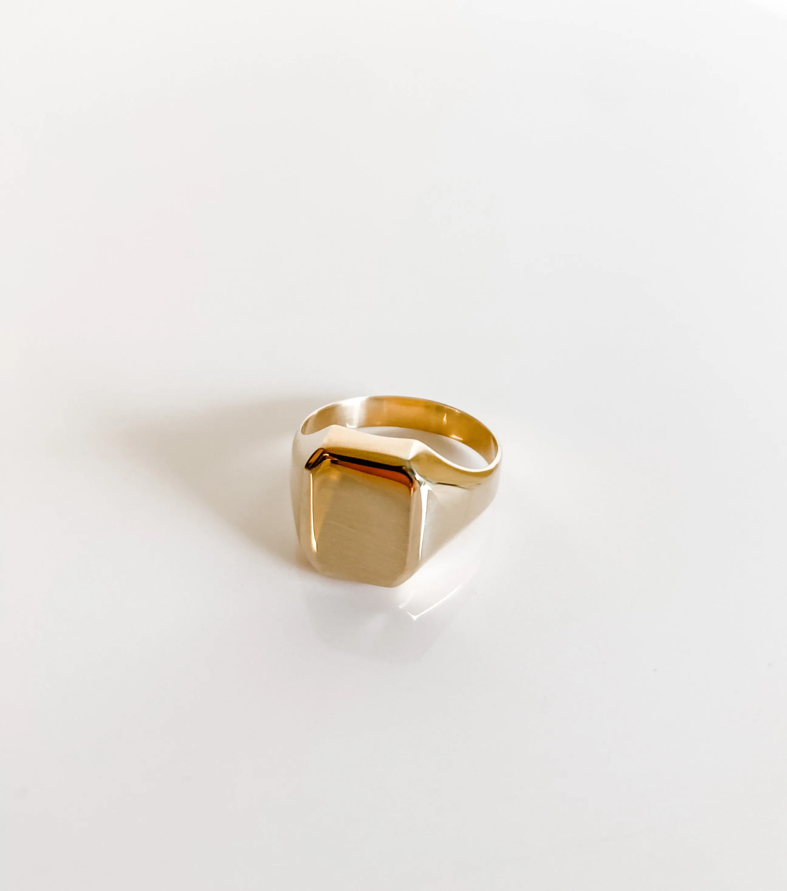 SOLID 14k GOLD SIGNET RING