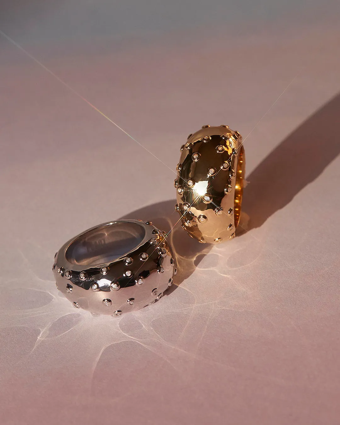 The Pave Molten RIng