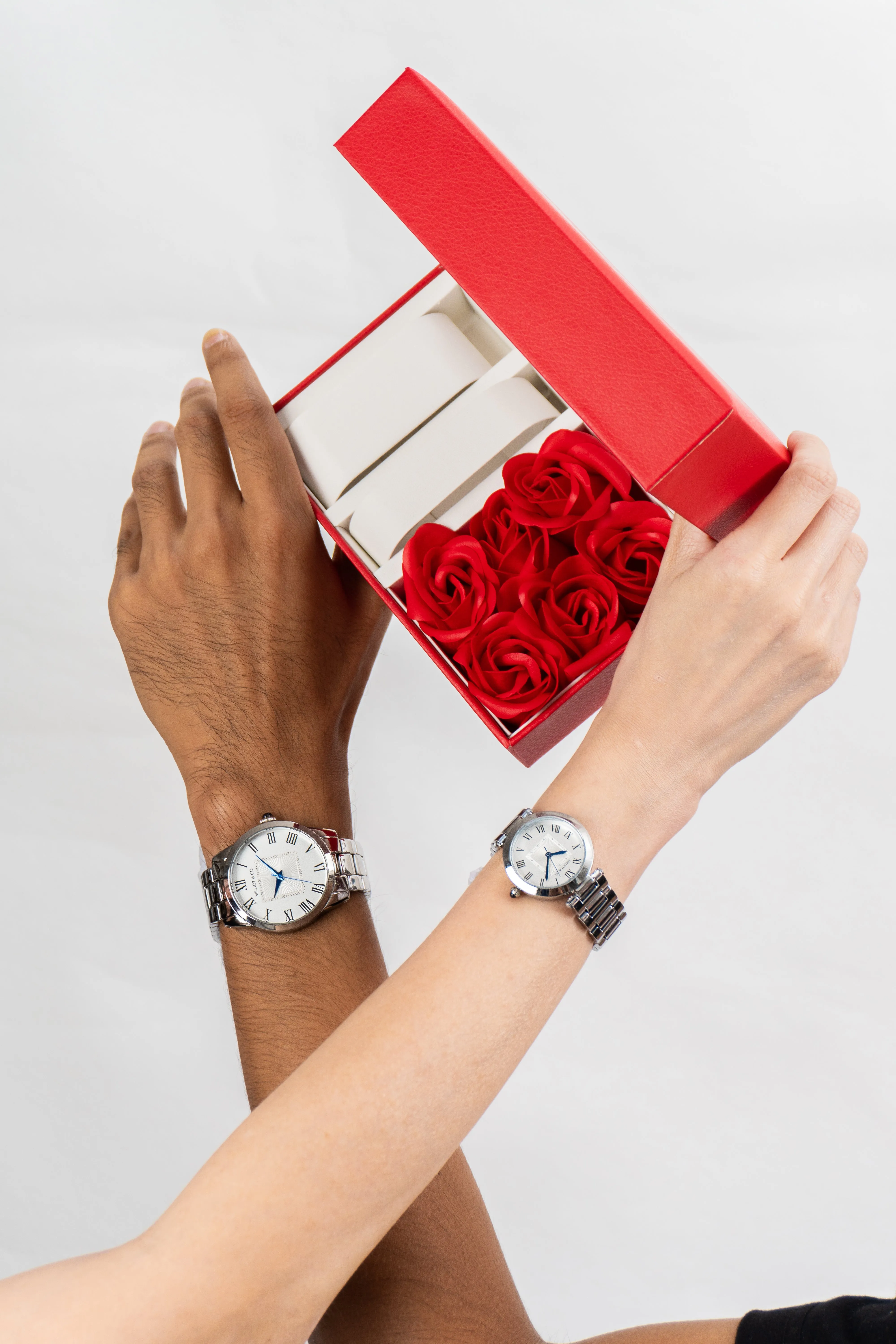 The Time Silver Metal His and Her Set (Silver)