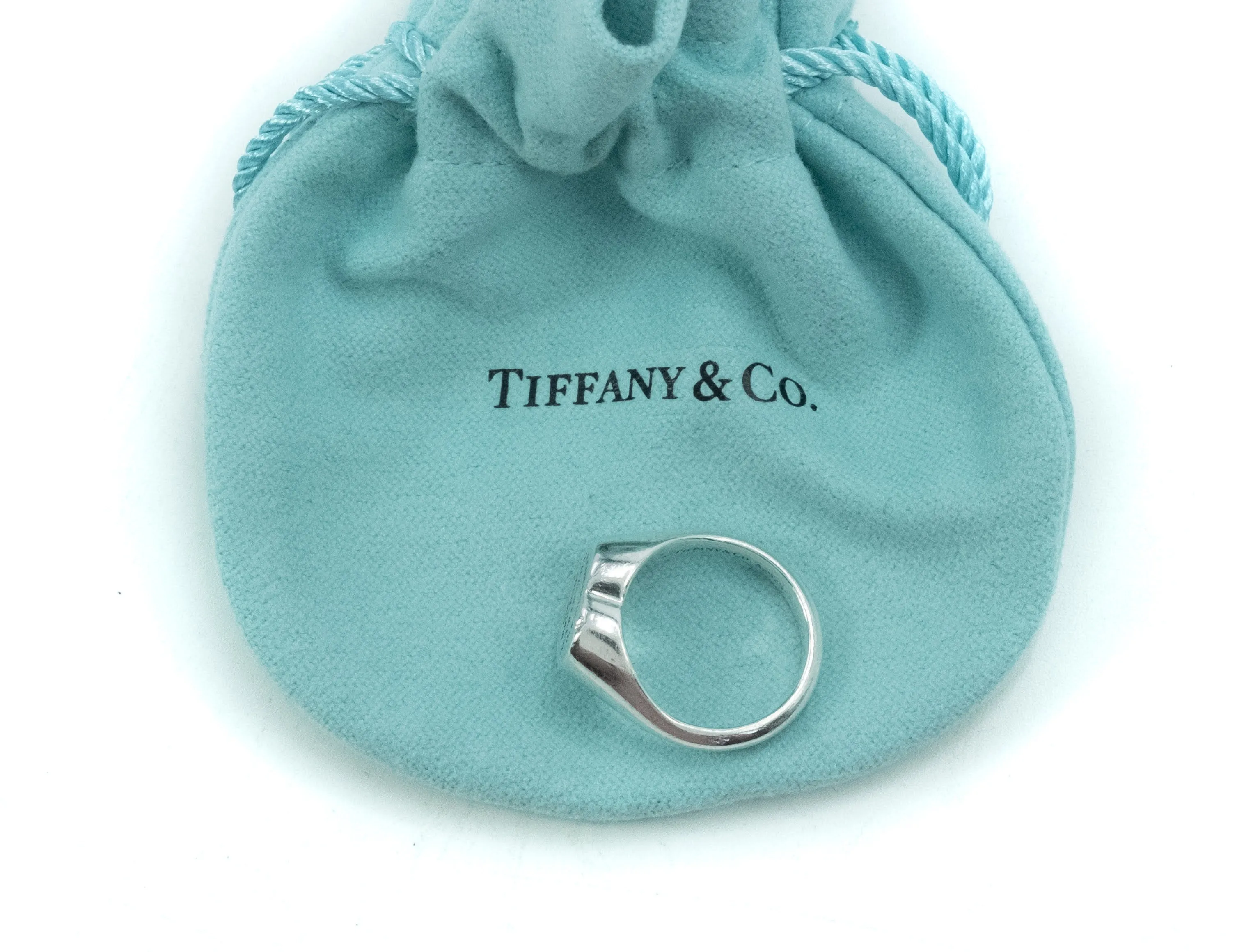 Tiffany & Co Return To Tiffany Heart Signet Sterling Silver Small Ring Size : I
