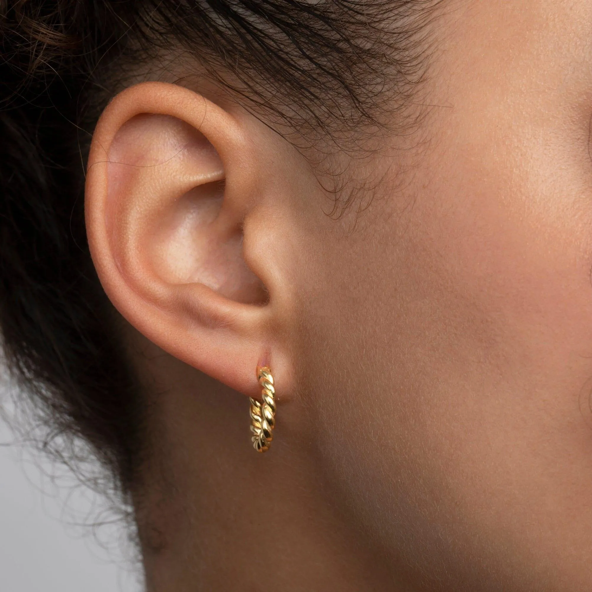 Twisted Hoop Earrings - 18K Gold Vermeil