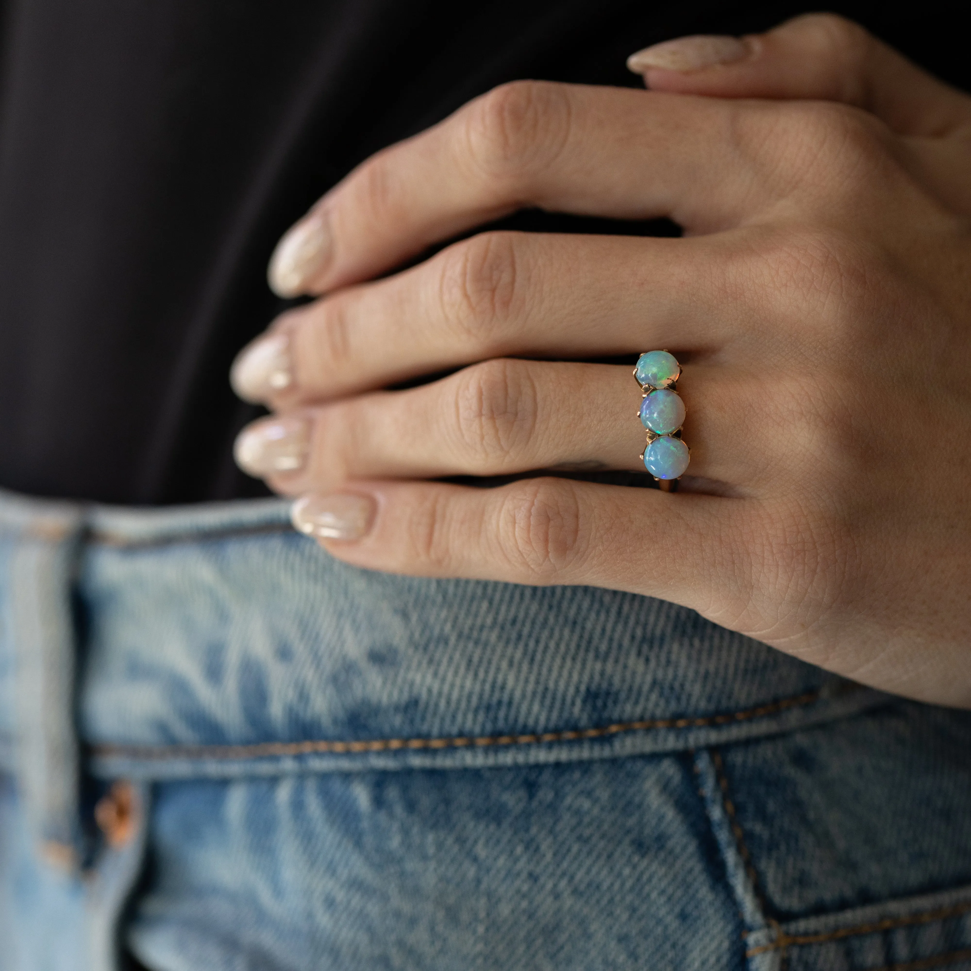 Victorian 10K Yellow Gold Opal Cabochon Ring