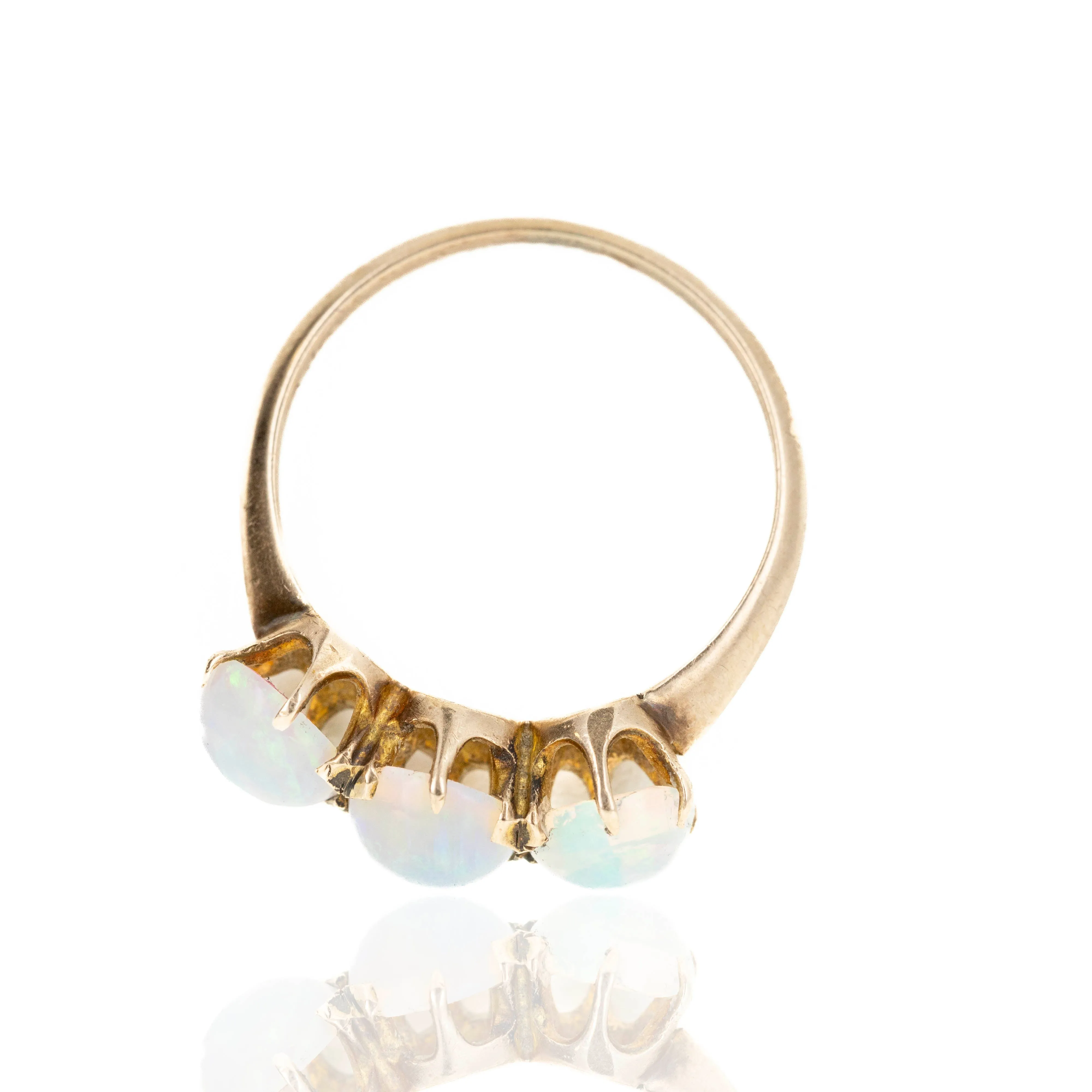 Victorian 10K Yellow Gold Opal Cabochon Ring